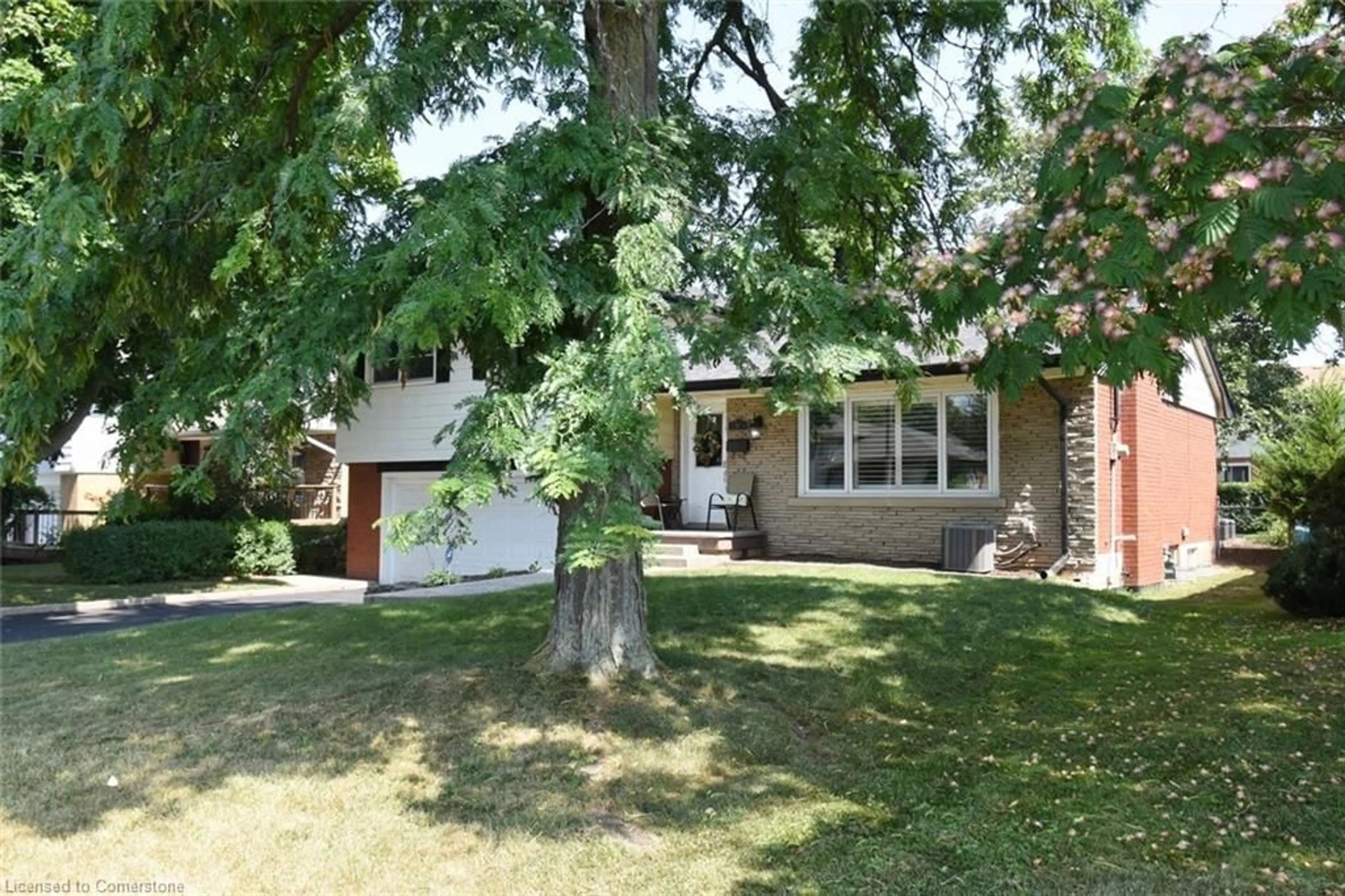 Home with brick exterior material, street for 33 Burwell Ave, Stoney Creek Ontario L8G 3L8