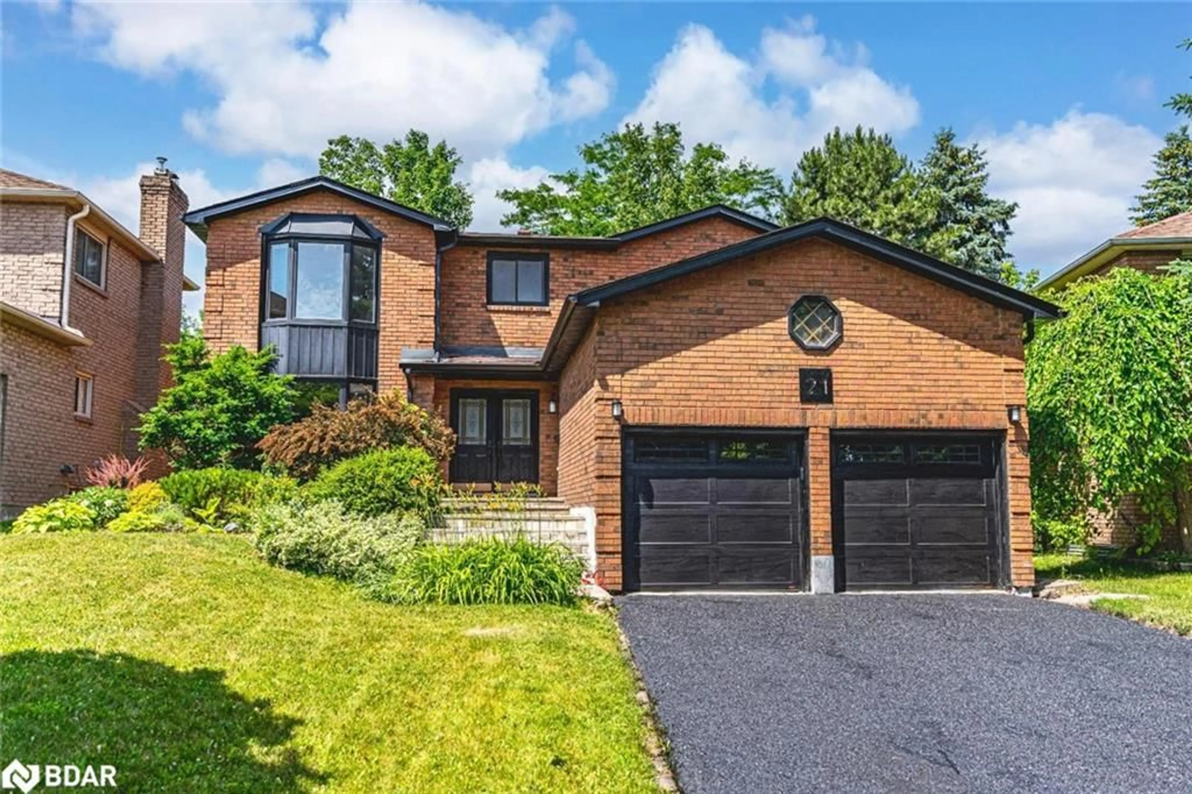 Home with brick exterior material, street for 21 Autumn Lane, Barrie Ontario L4N 6G8