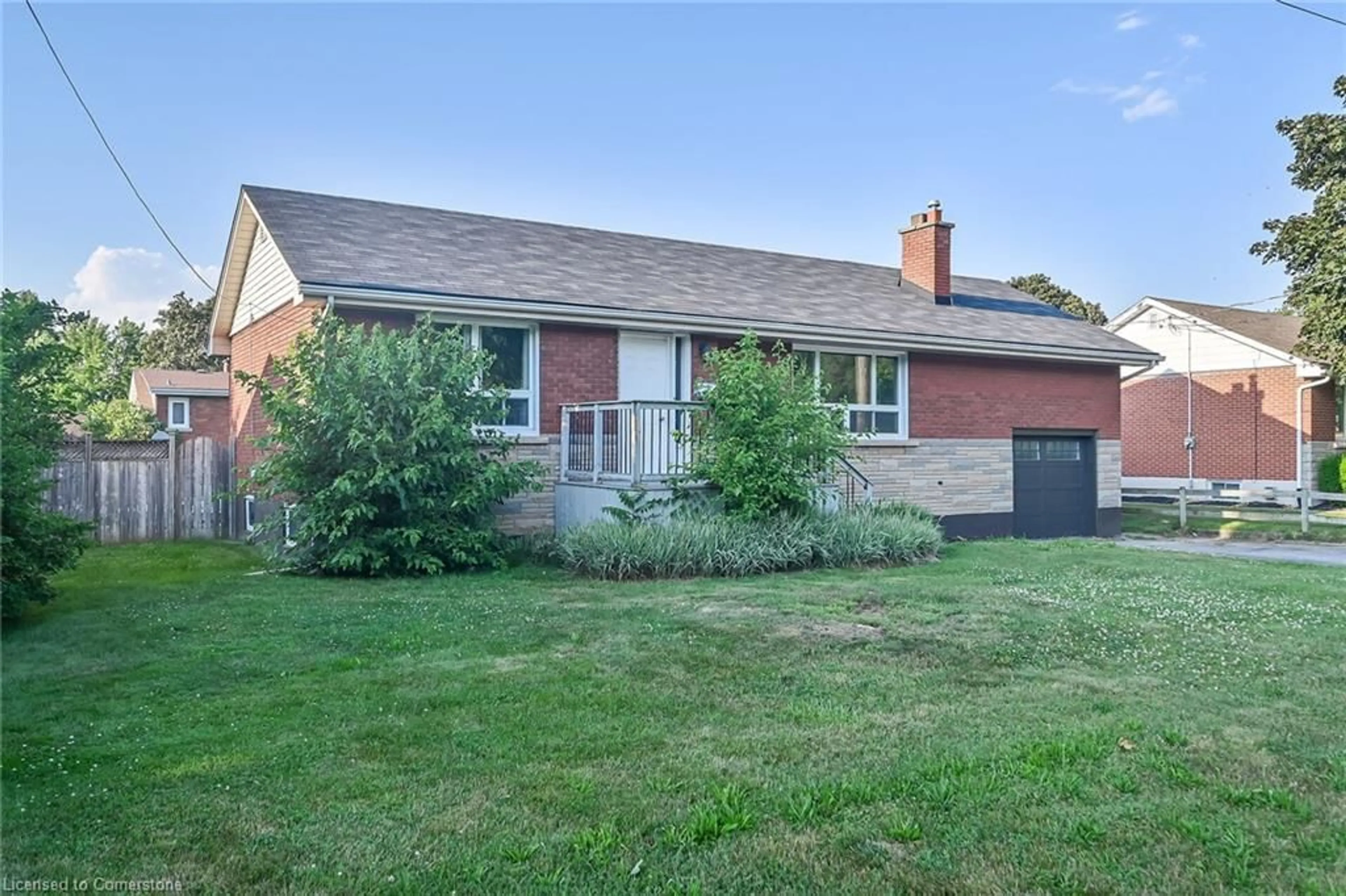Home with brick exterior material, street for 17 Brierwood Ave, Grimsby Ontario L3M 1J5