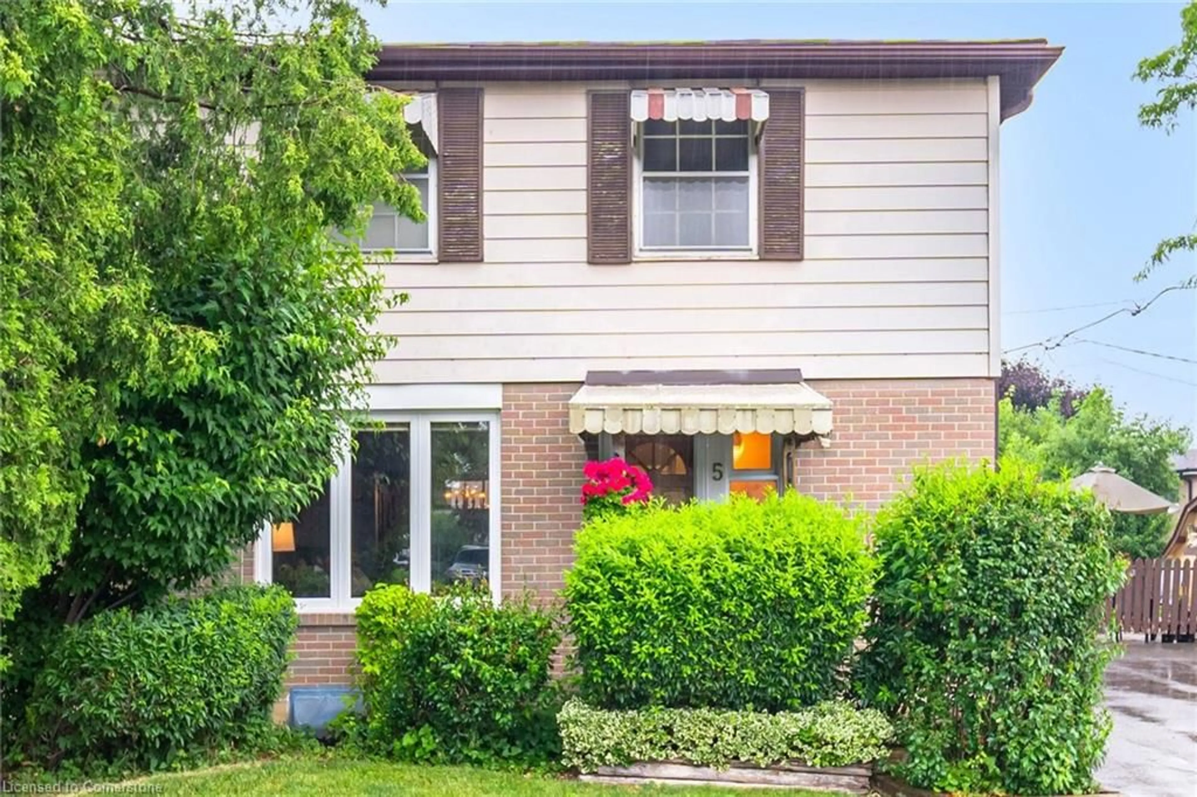 Home with brick exterior material, street for 5 Danesbury Cres, Brampton Ontario L6T 1T2