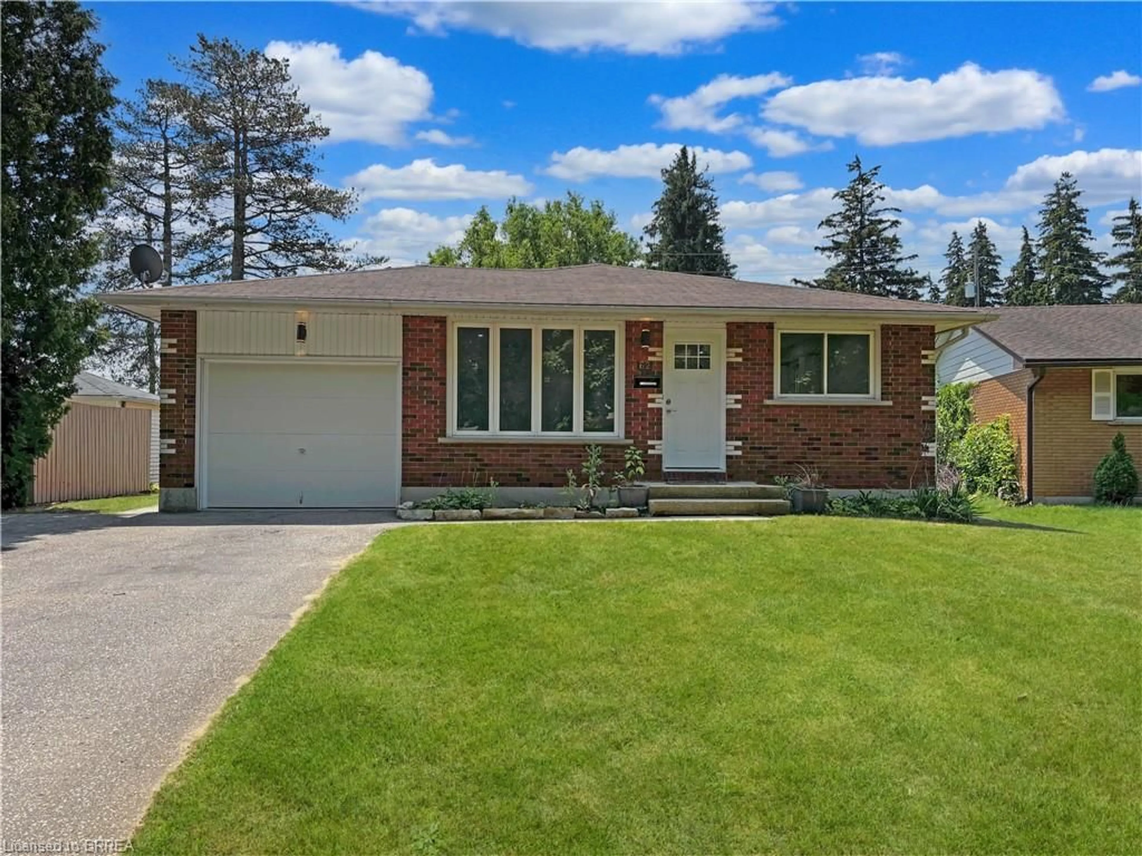 Home with brick exterior material, street for 62 Garden St, Simcoe Ontario N3Y 1C4