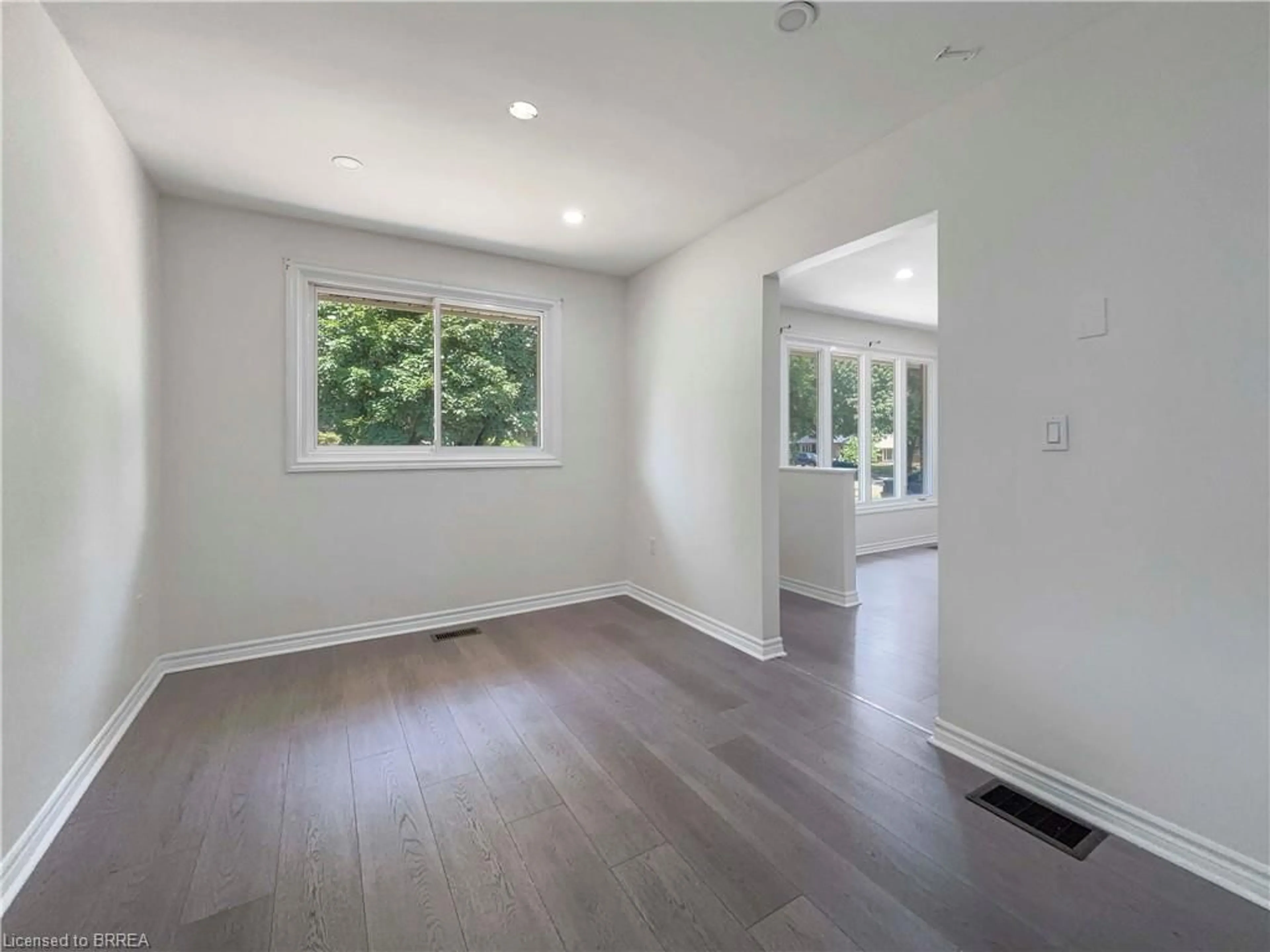A pic of a room for 62 Garden St, Simcoe Ontario N3Y 1C4