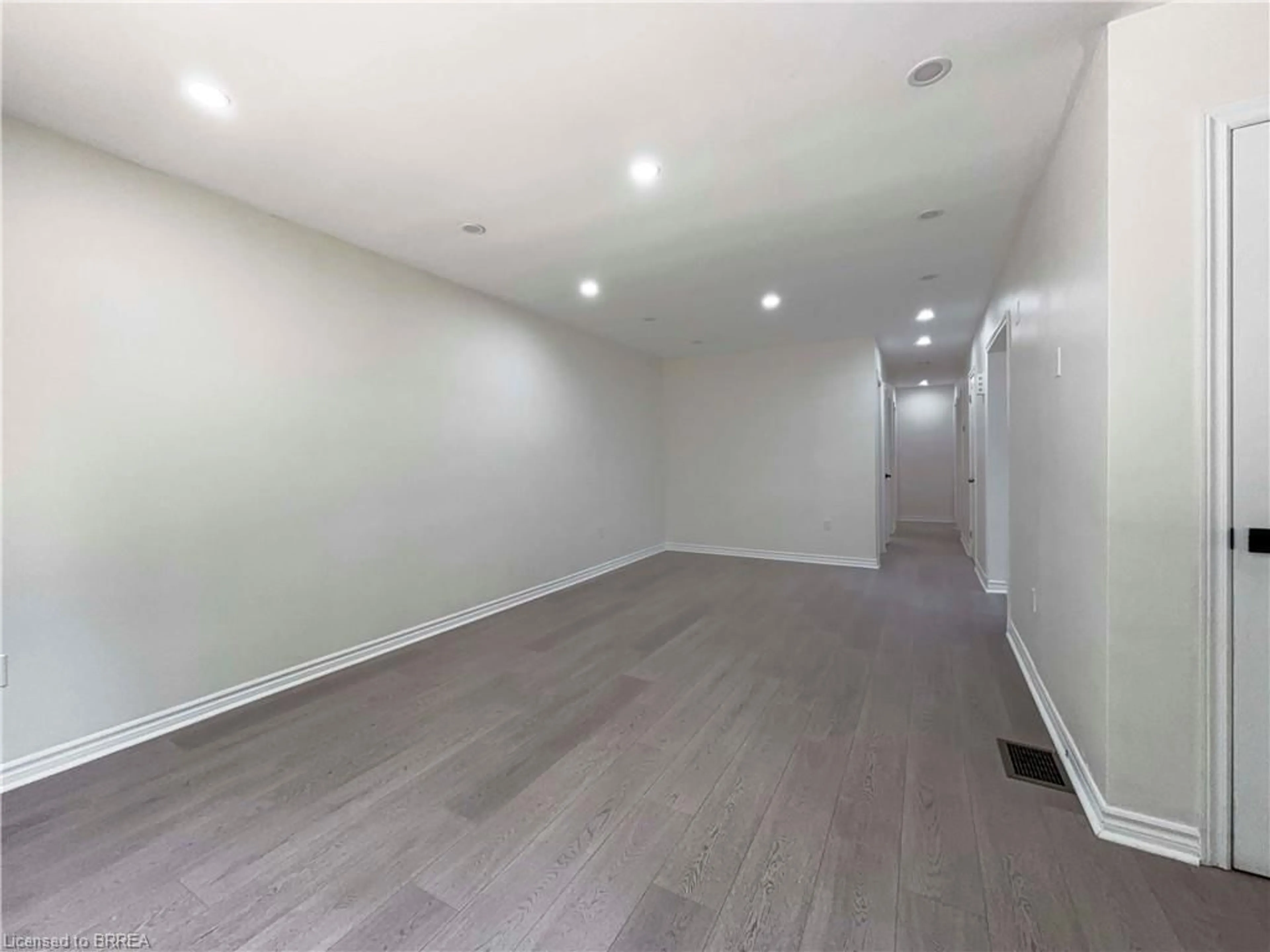 A pic of a room for 62 Garden St, Simcoe Ontario N3Y 1C4
