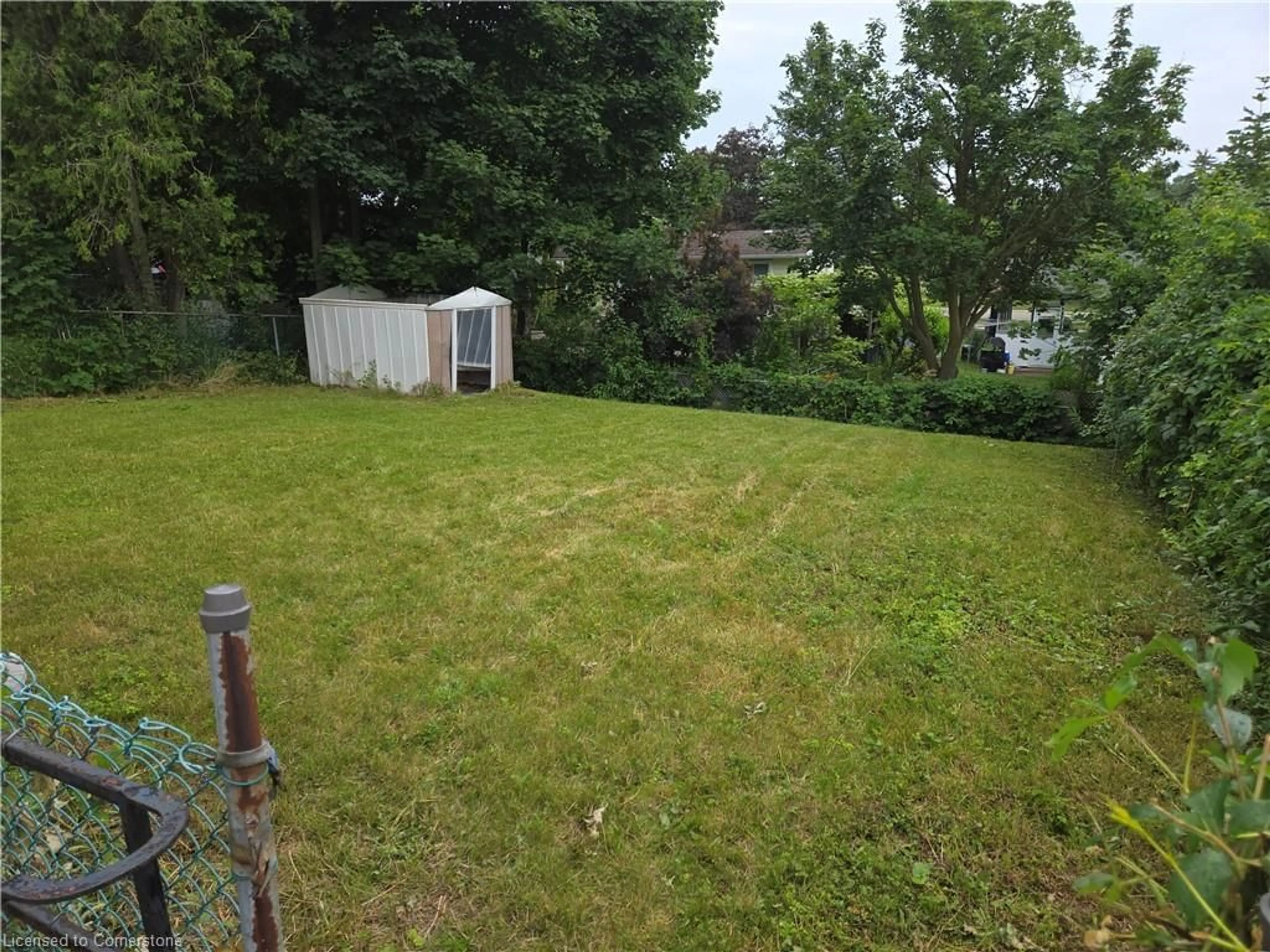 Unknown for 219 Huntingdon Cres, Waterloo Ontario N2L 4P8