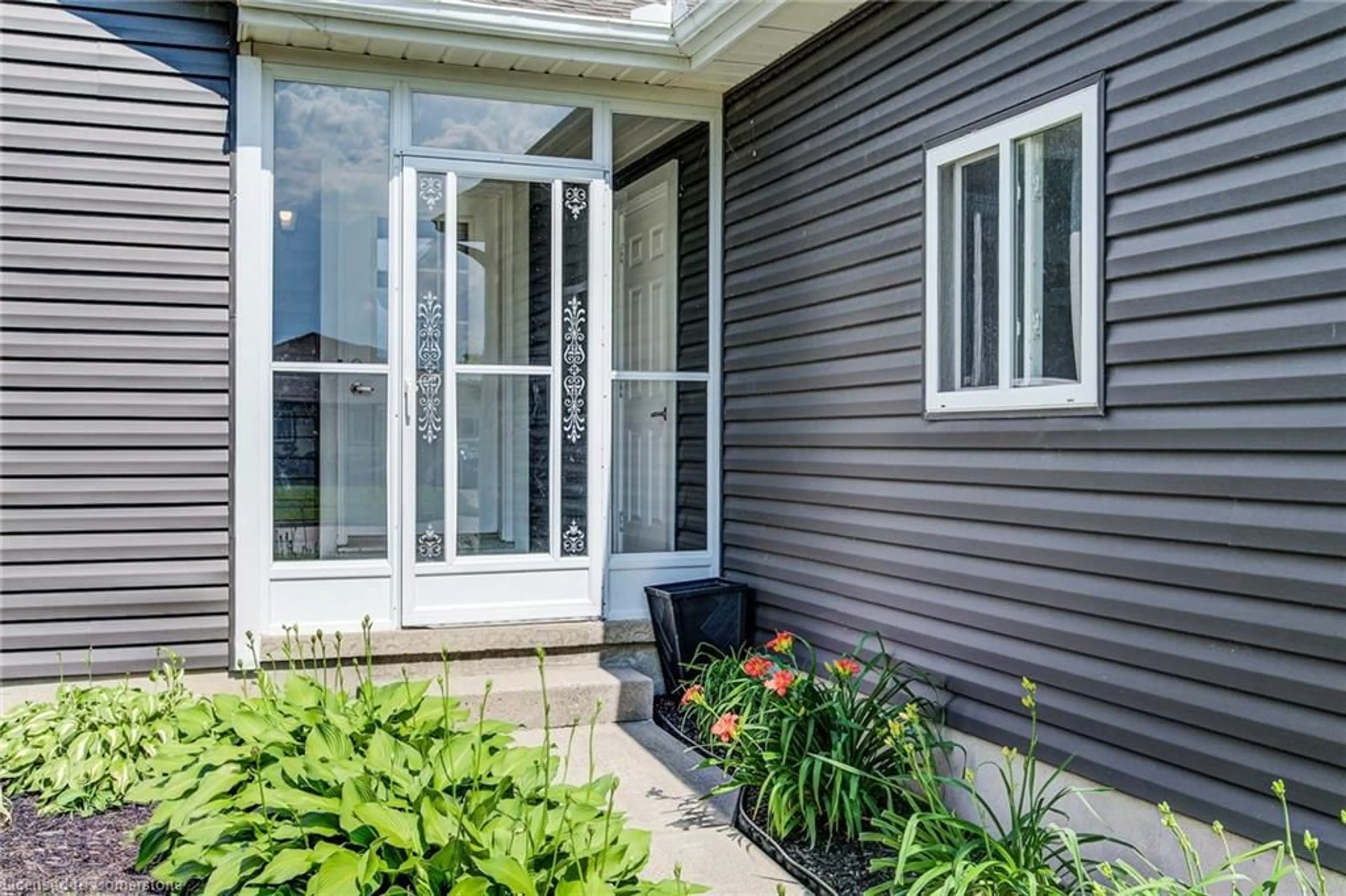Home with vinyl exterior material, street for 306 Fennel St, Plattsville Ontario N0J 1S0