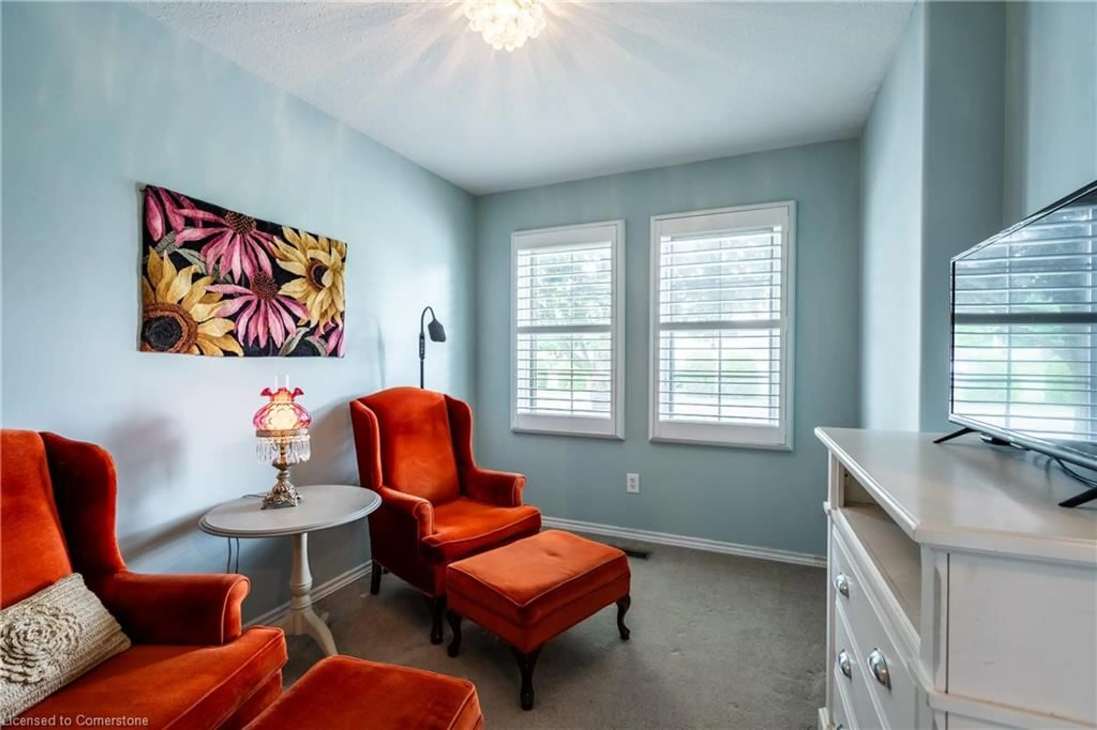 Living room with furniture, unknown for 19 Hanlon Pl #3, Paris Ontario N3L 4E8