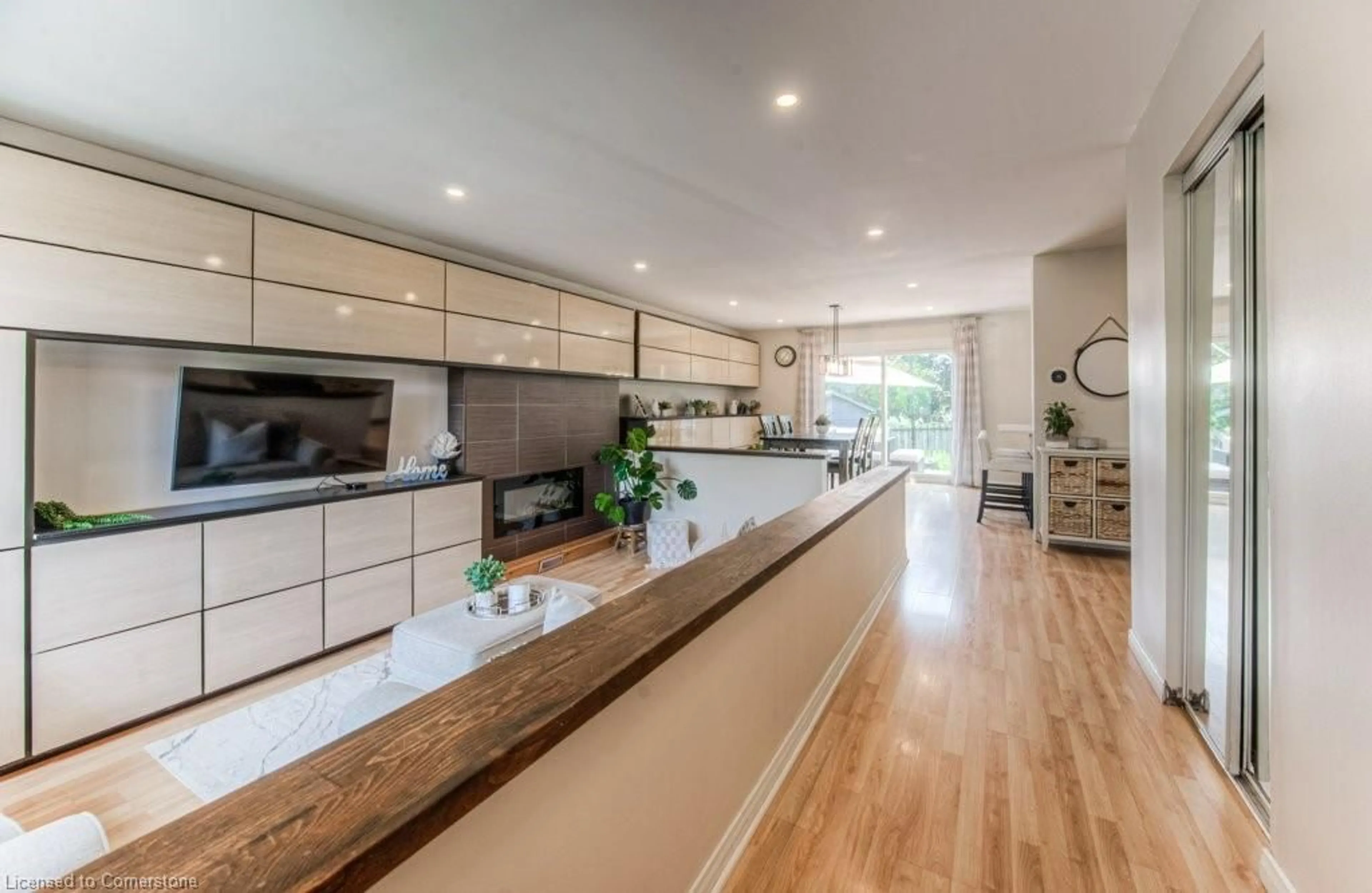 Open concept kitchen, unknown for 117 The Country Way, Kitchener Ontario N2E 2K3