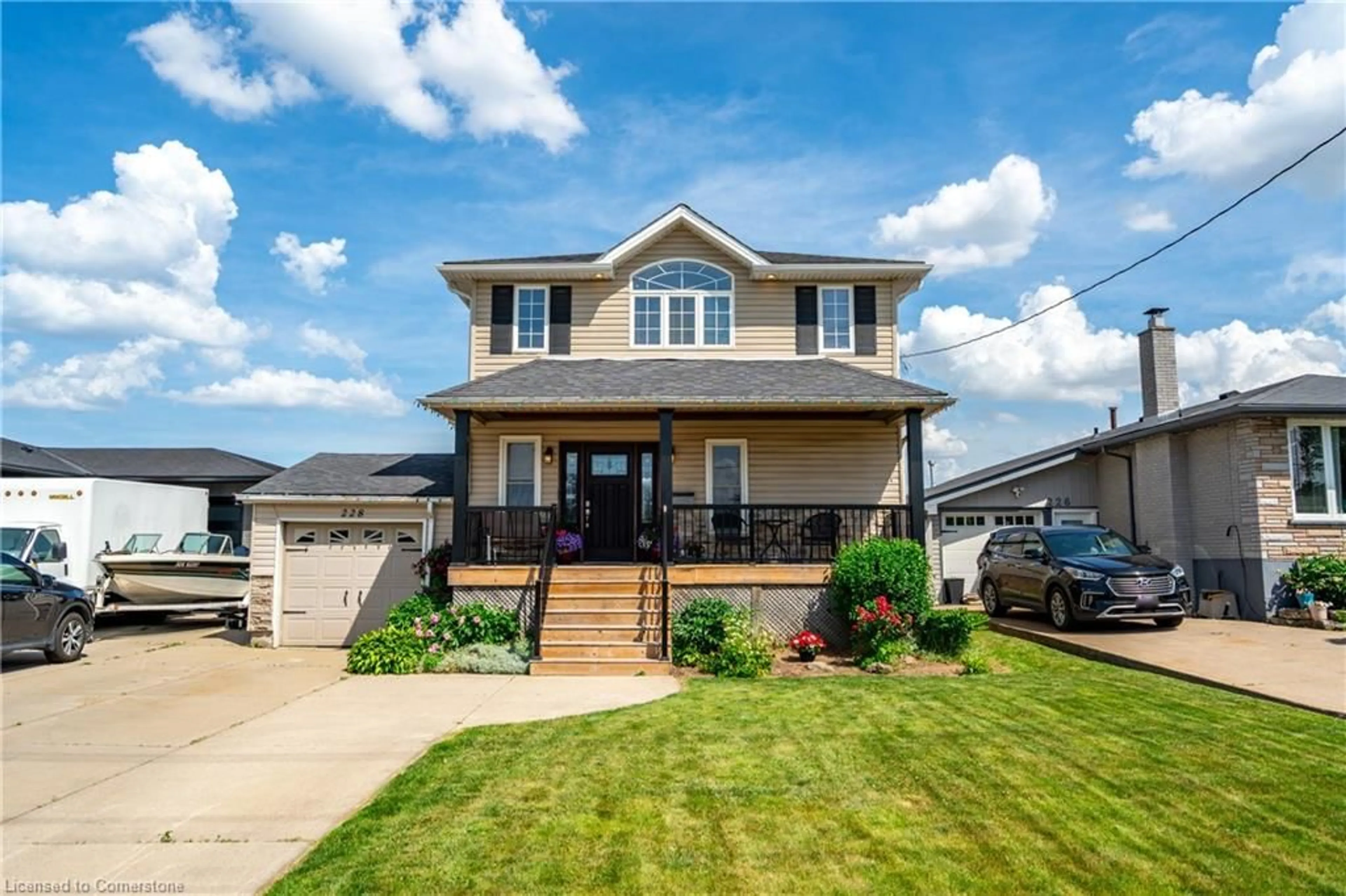 Home with vinyl exterior material, street for 228 Green Rd, Hamilton Ontario L8E 2A5