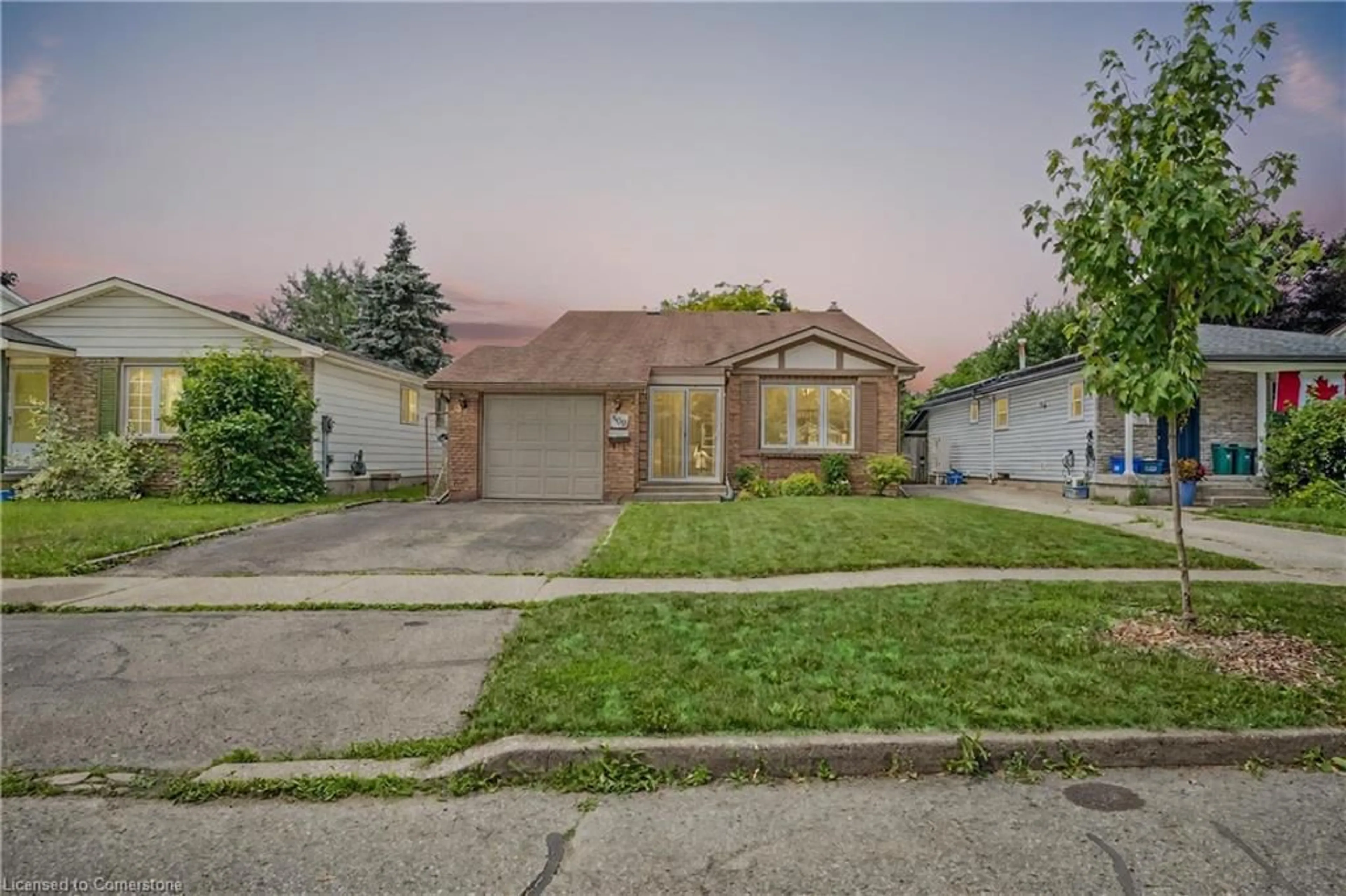 A pic from outside/outdoor area/front of a property/back of a property/a pic from drone, street for 409 Kane Dr, Waterloo Ontario N2K 2M7