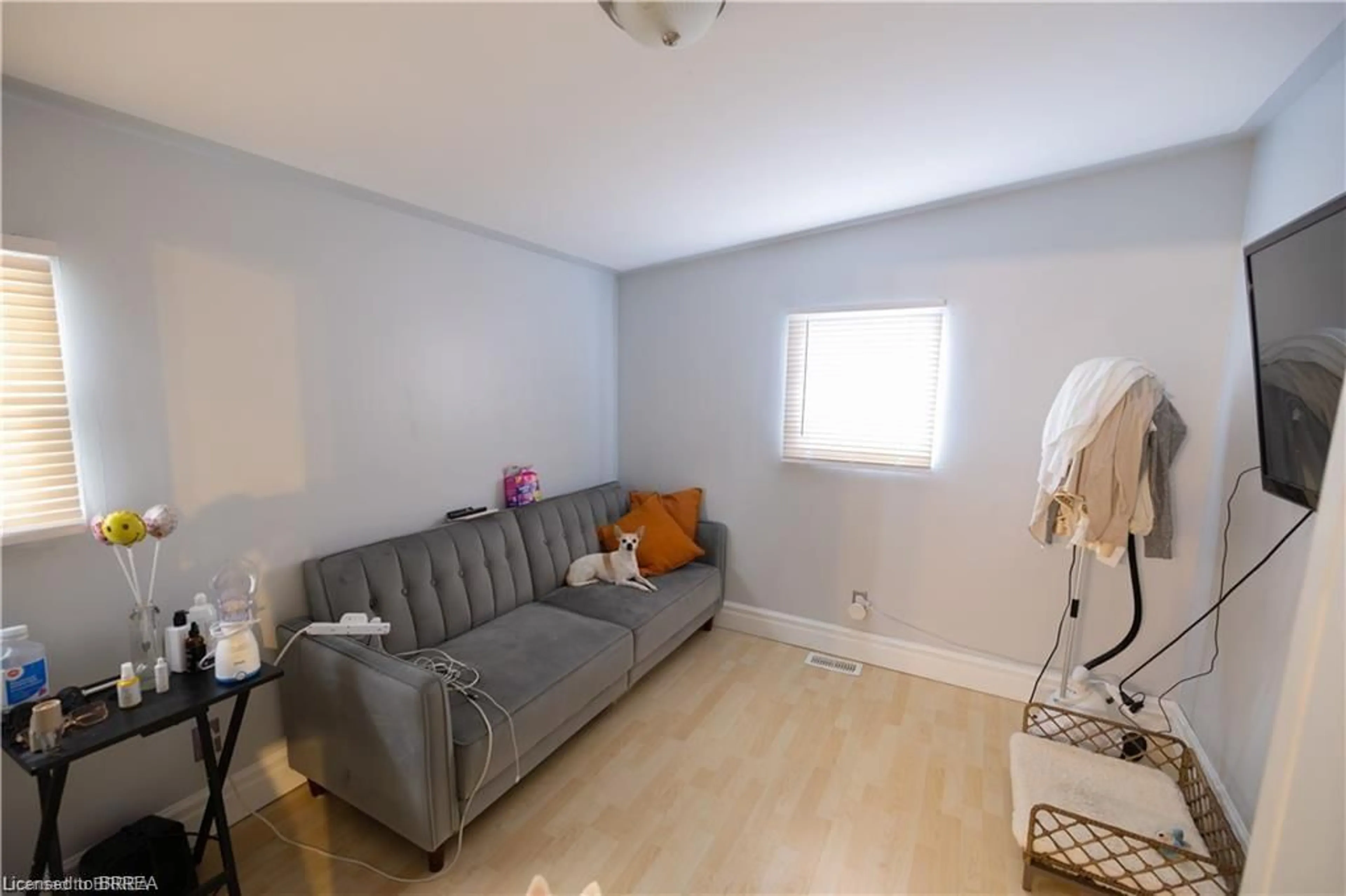 A pic of a room for 66 Eagle Ave, Brantford Ontario N3S 1Y9