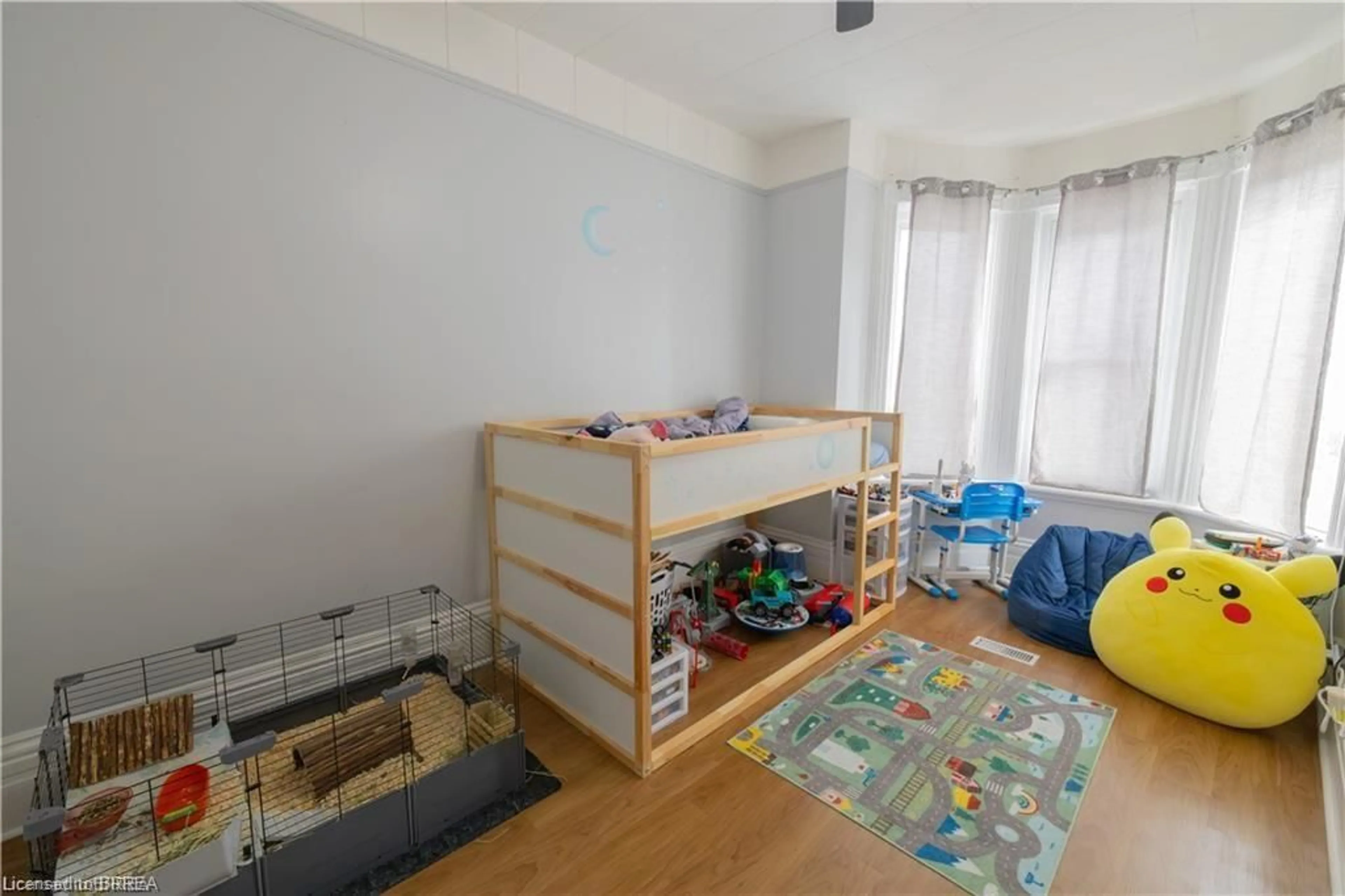A pic of a room for 66 Eagle Ave, Brantford Ontario N3S 1Y9