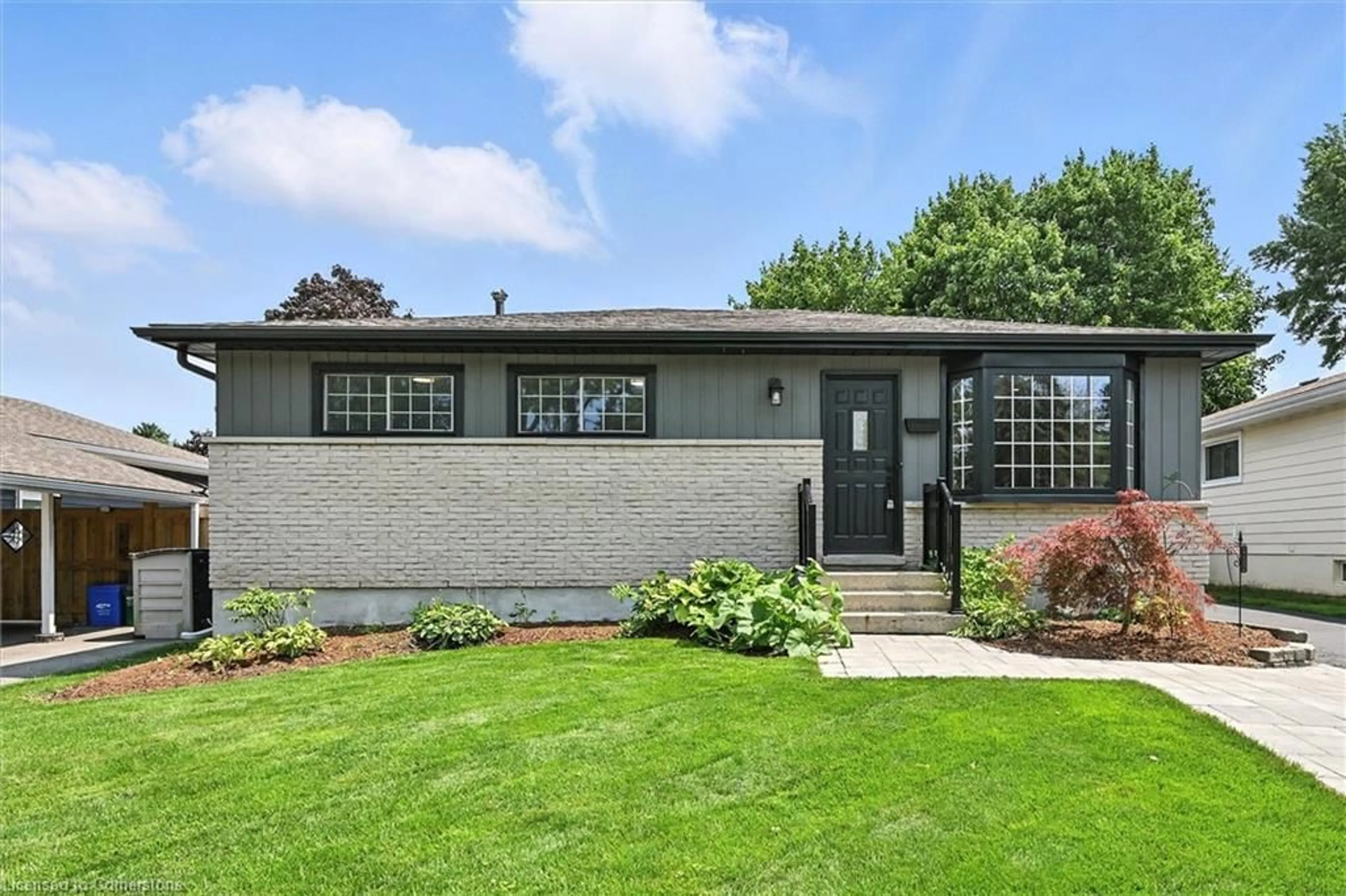 Home with brick exterior material, street for 2100 Falmouth Terr, Burlington Ontario L7P 1X9