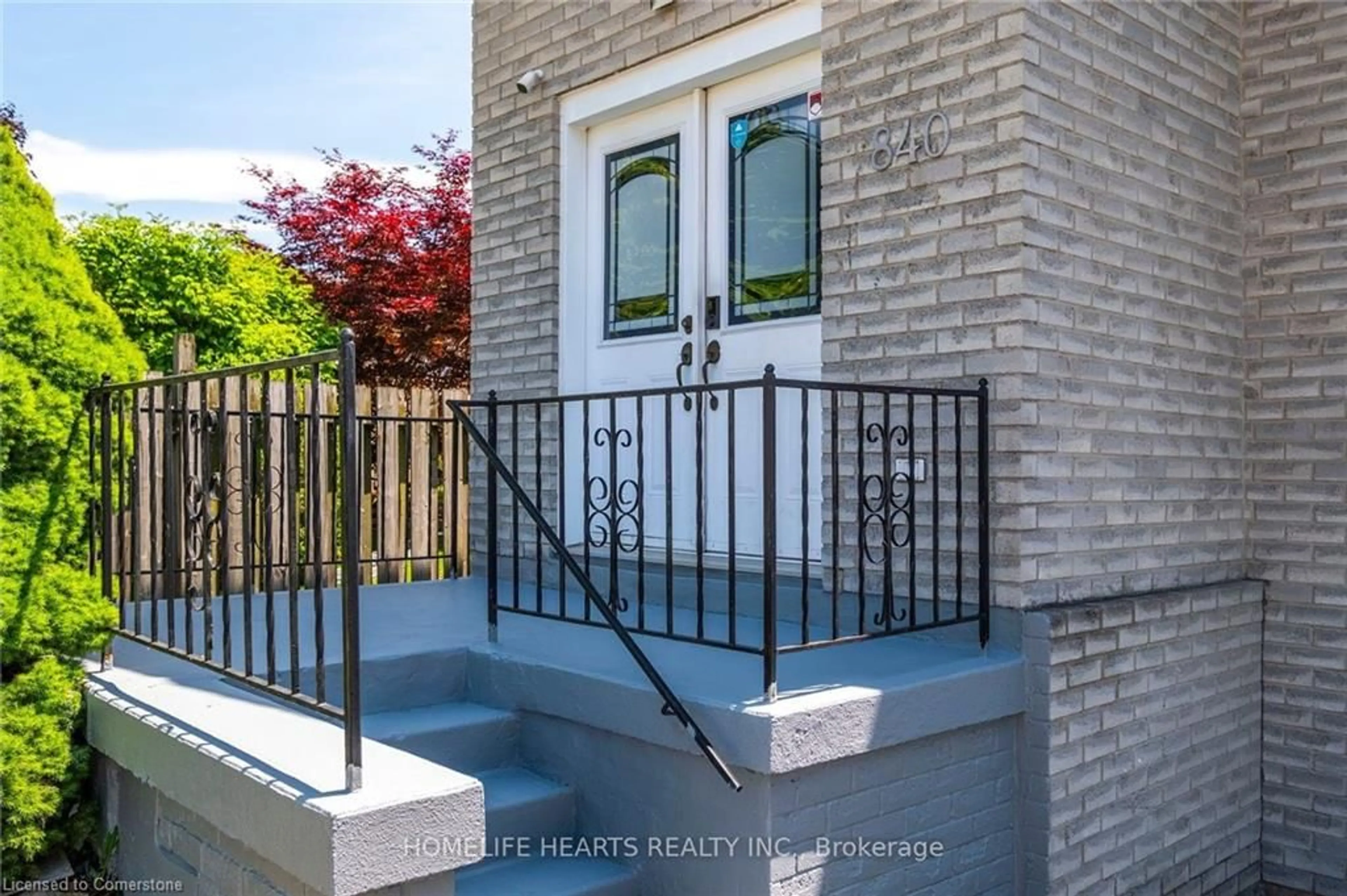 Unknown for 840 Stone Church Rd, Hamilton Ontario L8W 1A8