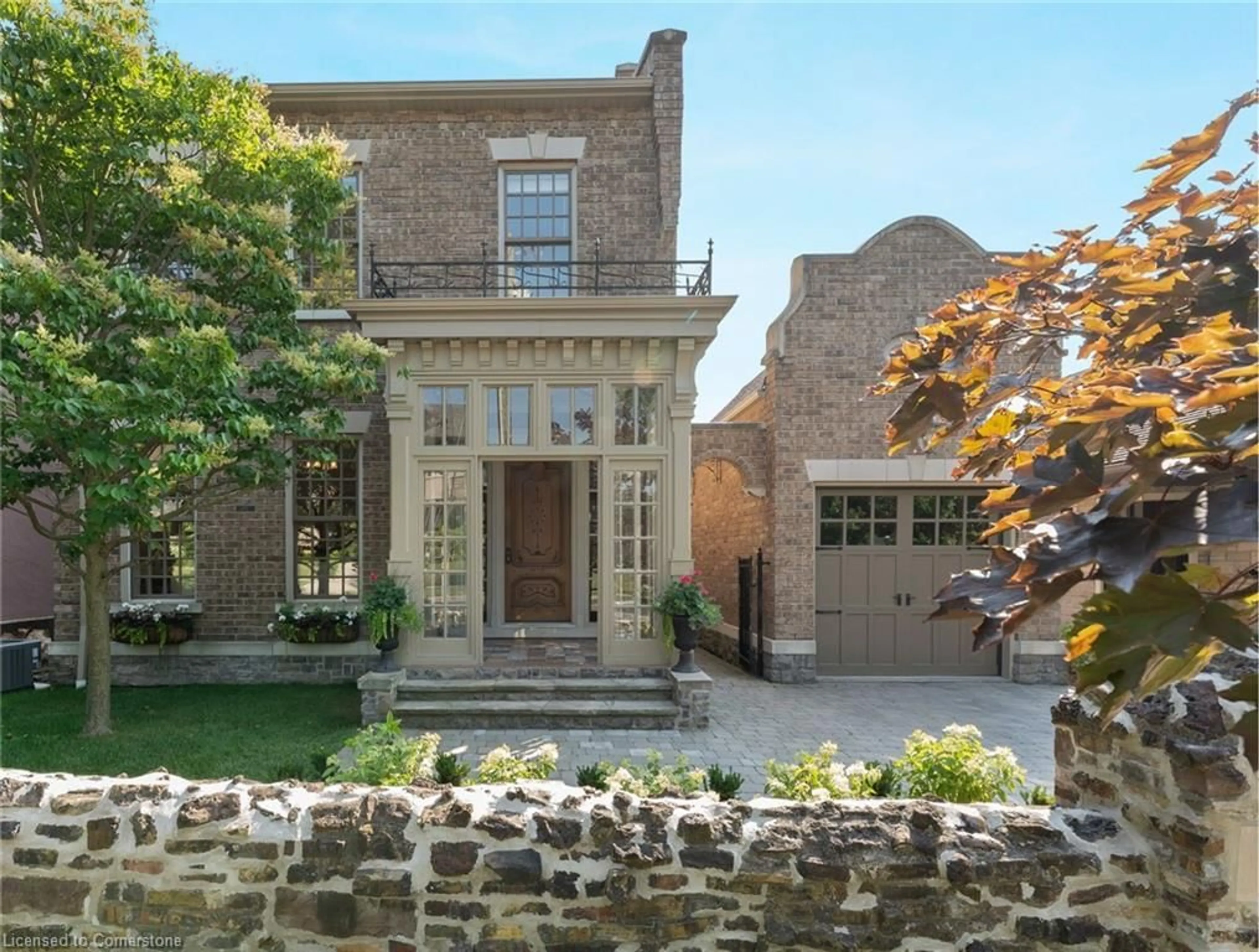 Home with brick exterior material, street for 71 Yates St, St. Catharines Ontario L2R 5R7