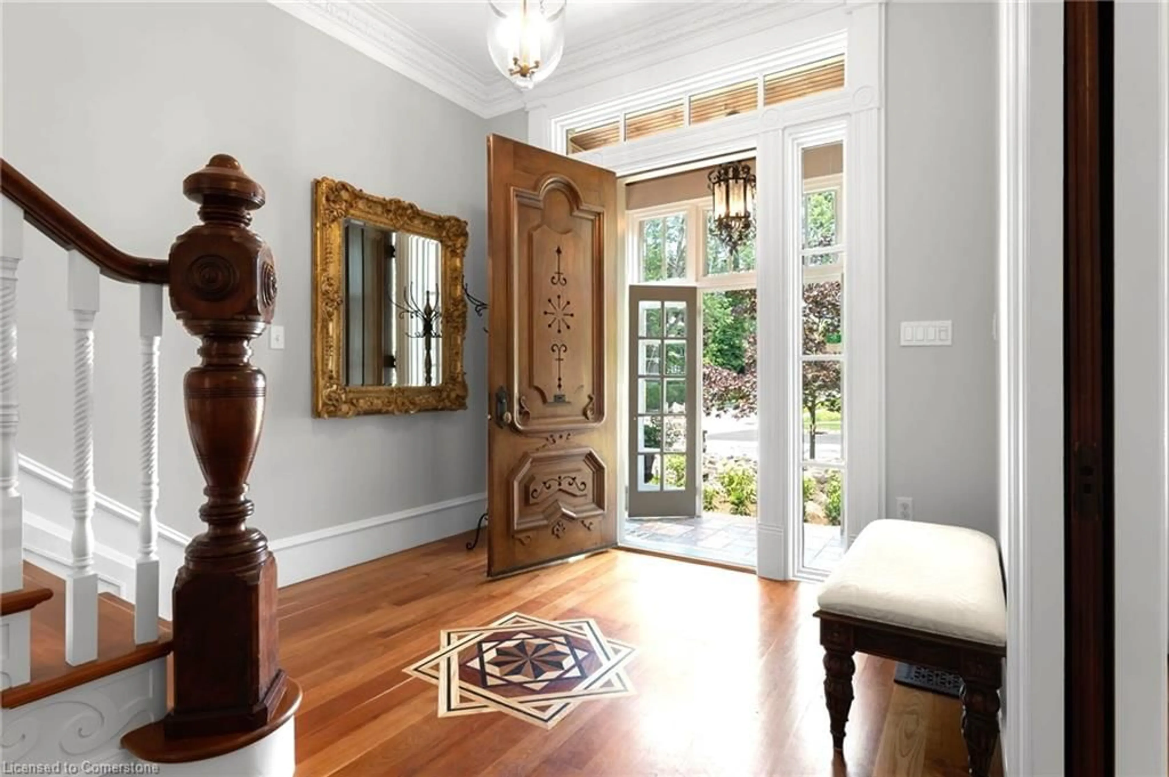 Indoor entryway for 71 Yates St, St. Catharines Ontario L2R 5R7