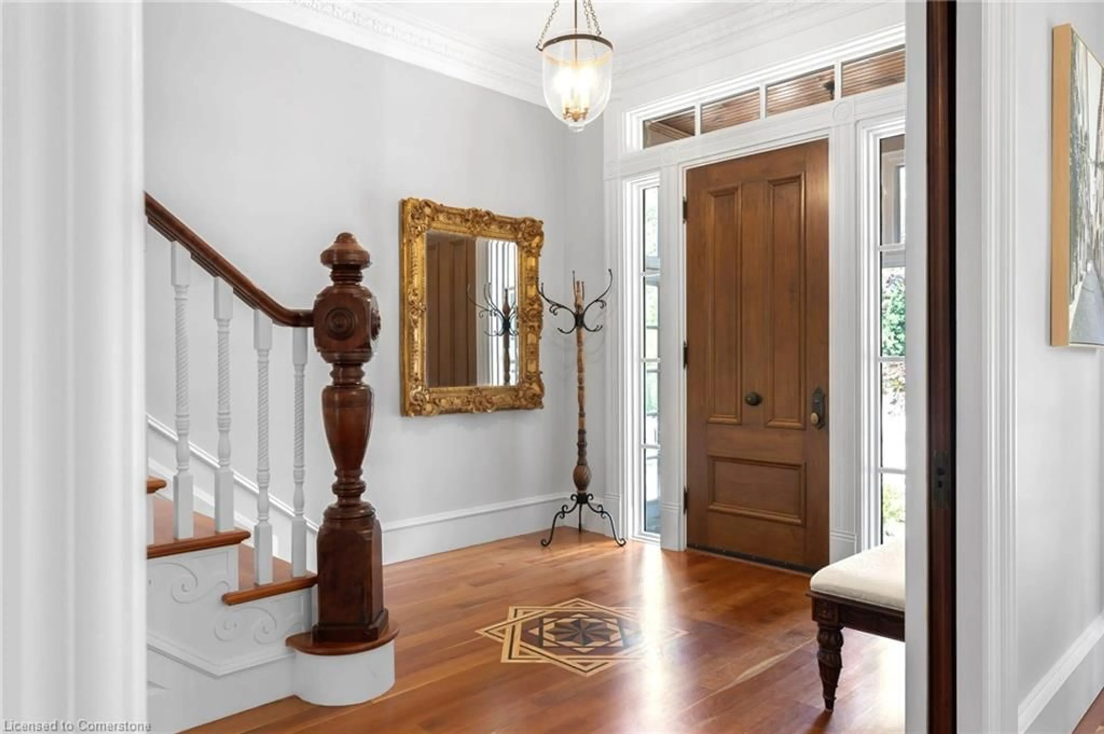Indoor entryway for 71 Yates St, St. Catharines Ontario L2R 5R7