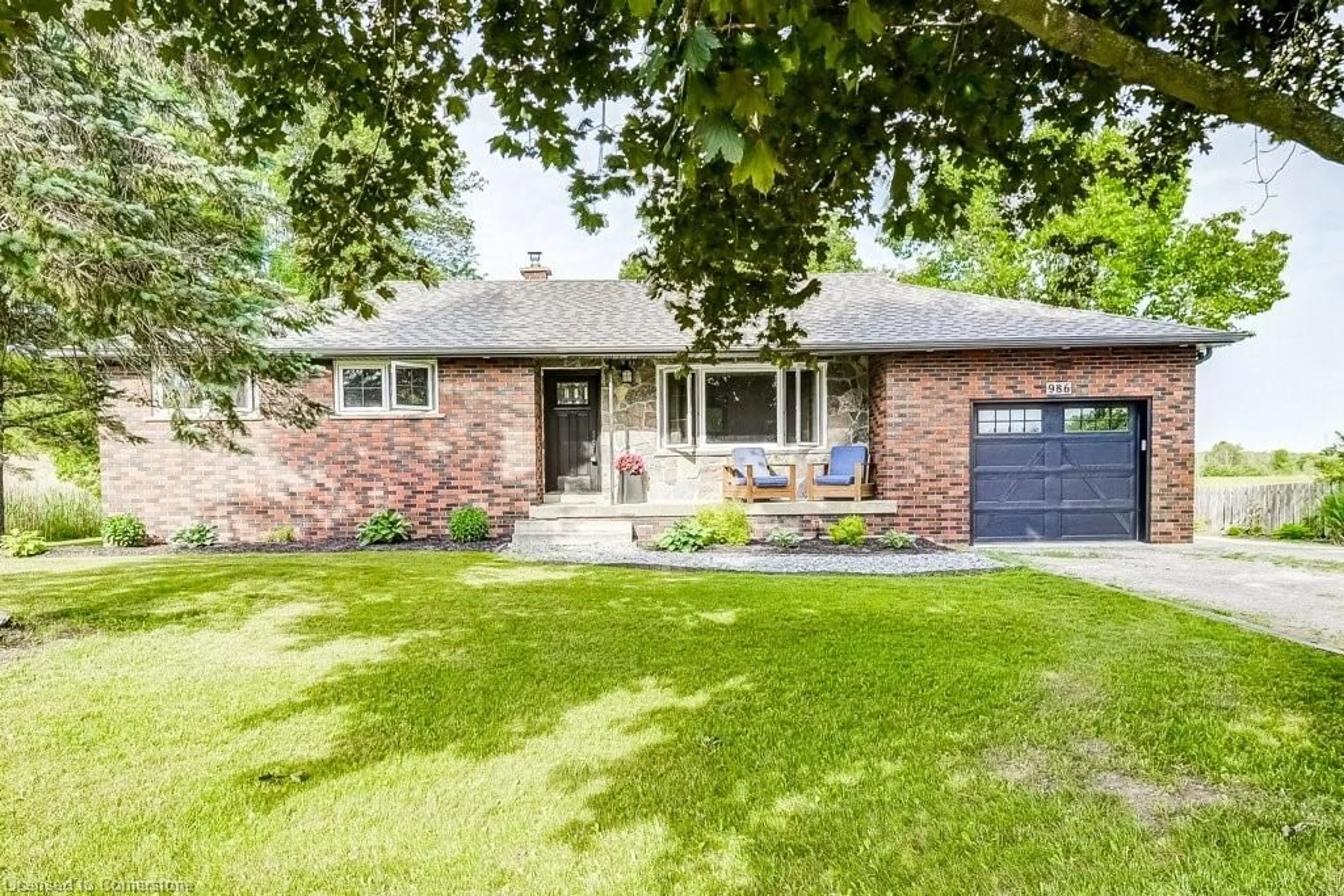 Home with brick exterior material, street for 986 Westover Rd, Hamilton Ontario N0B 1L0