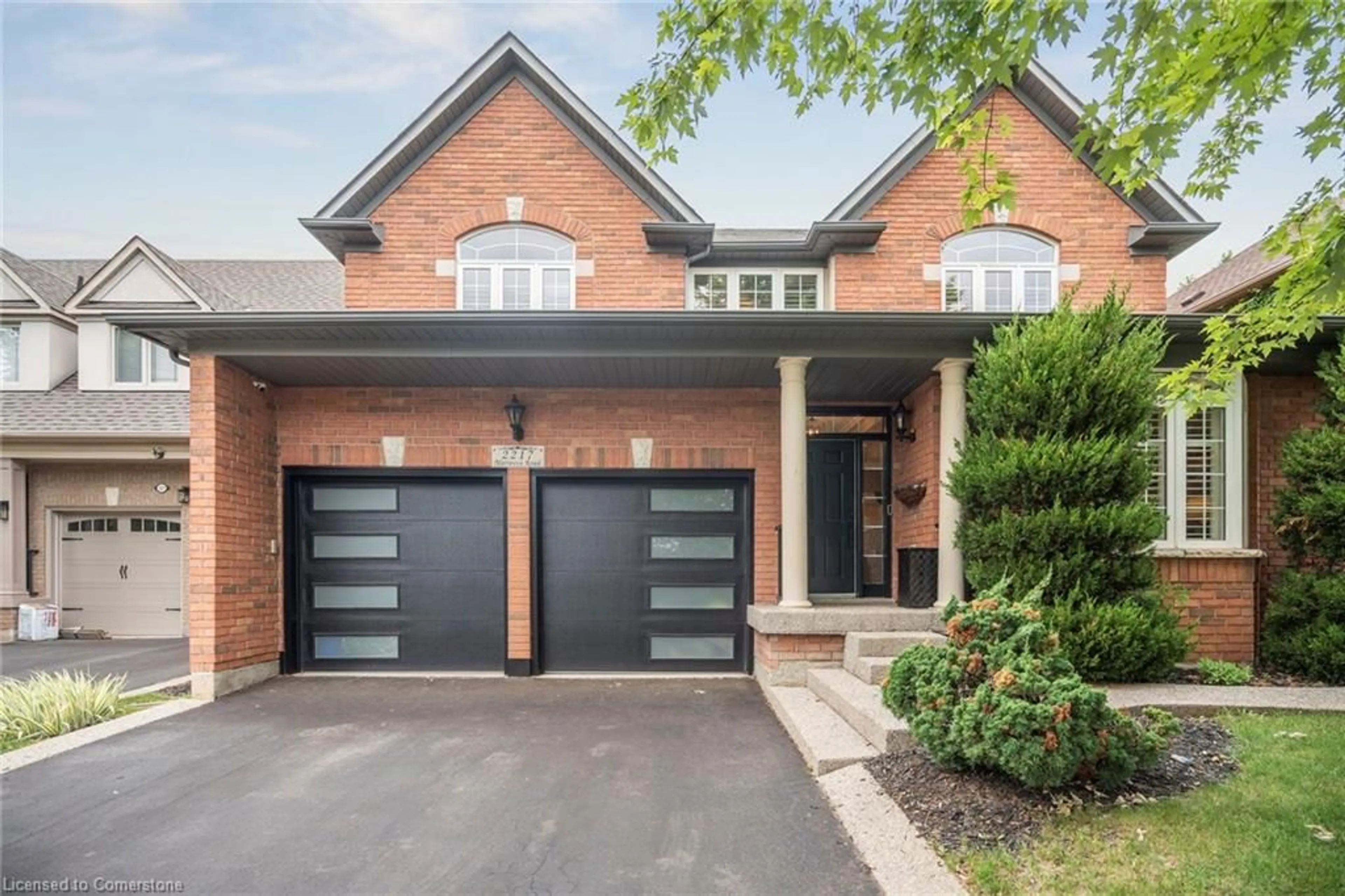 Home with brick exterior material, street for 2217 Mariposa Rd, Oakville Ontario L6M 5A1