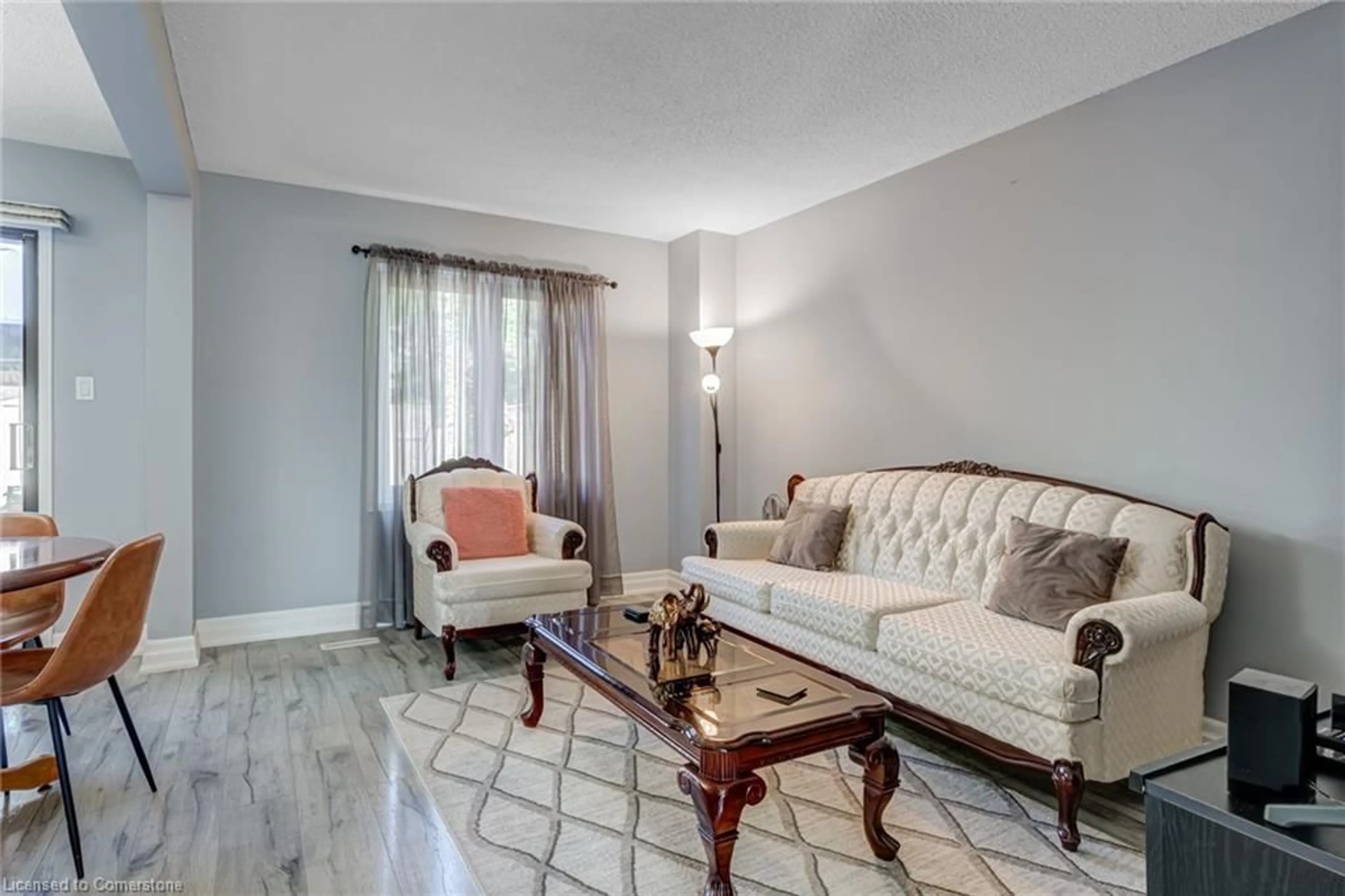 Living room with furniture, unknown for 555 Burnett Ave, Cambridge Ontario N1T 1M6