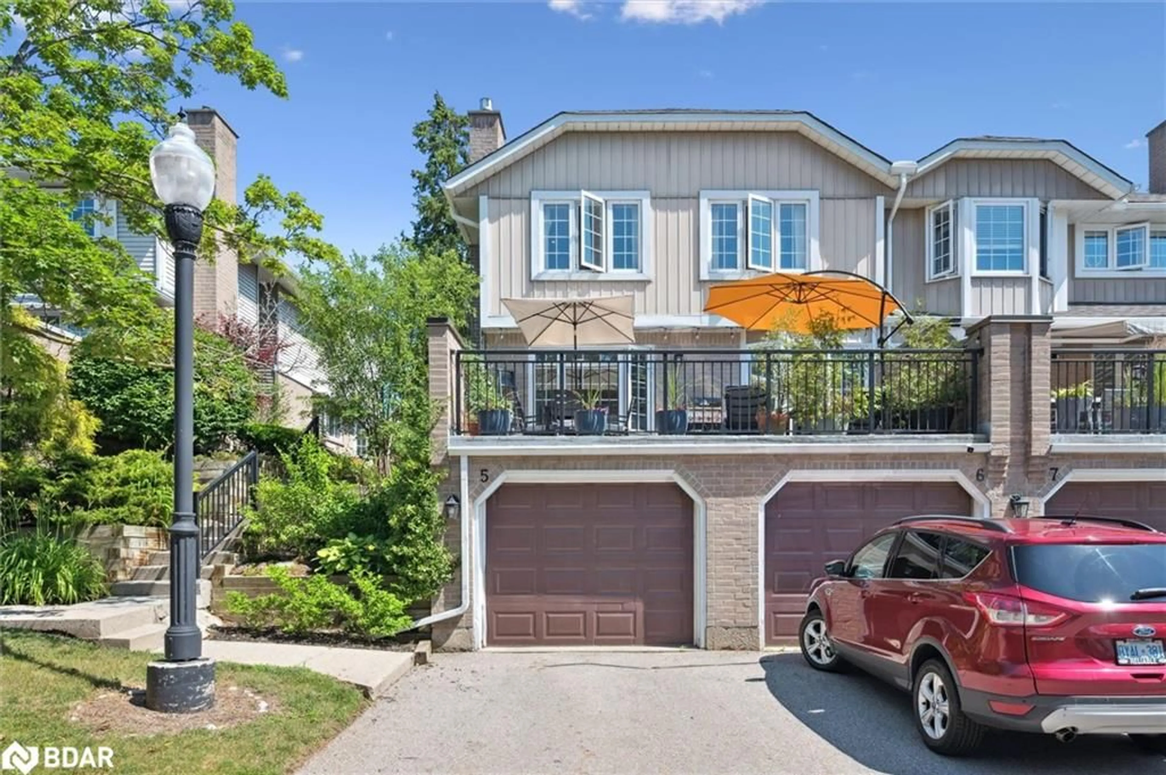 Unknown for 100 Woodlawn Rd #5, Guelph Ontario N1E 1B7