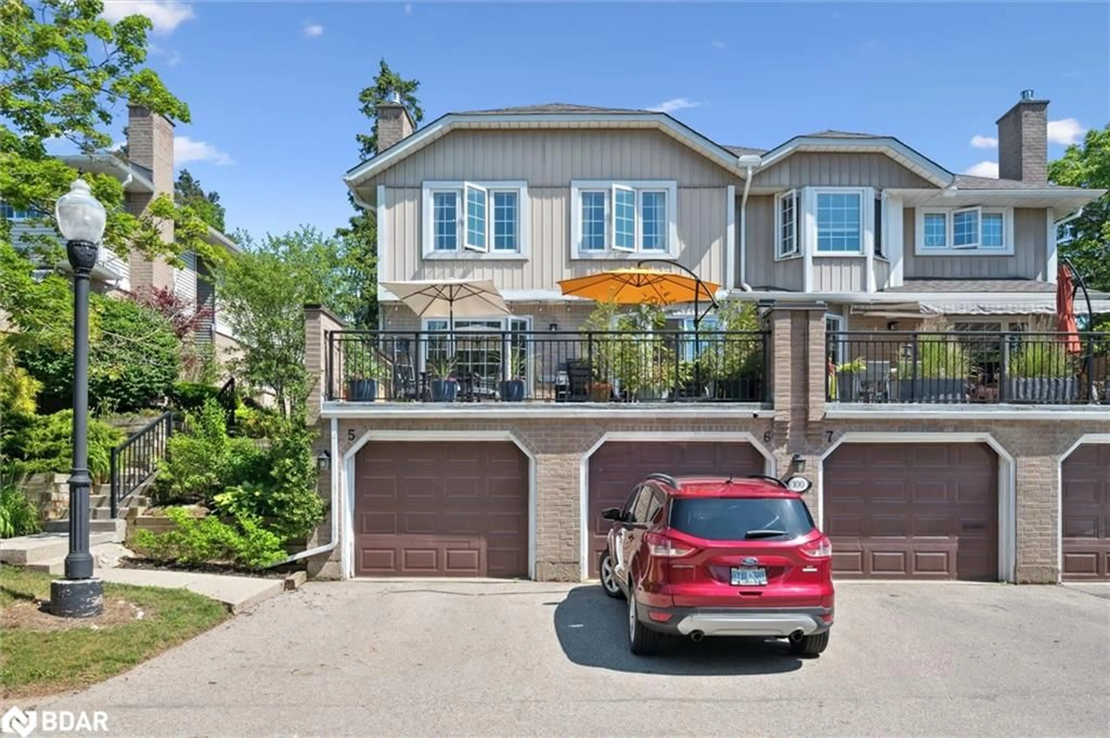 Unknown for 100 Woodlawn Rd #5, Guelph Ontario N1E 1B7
