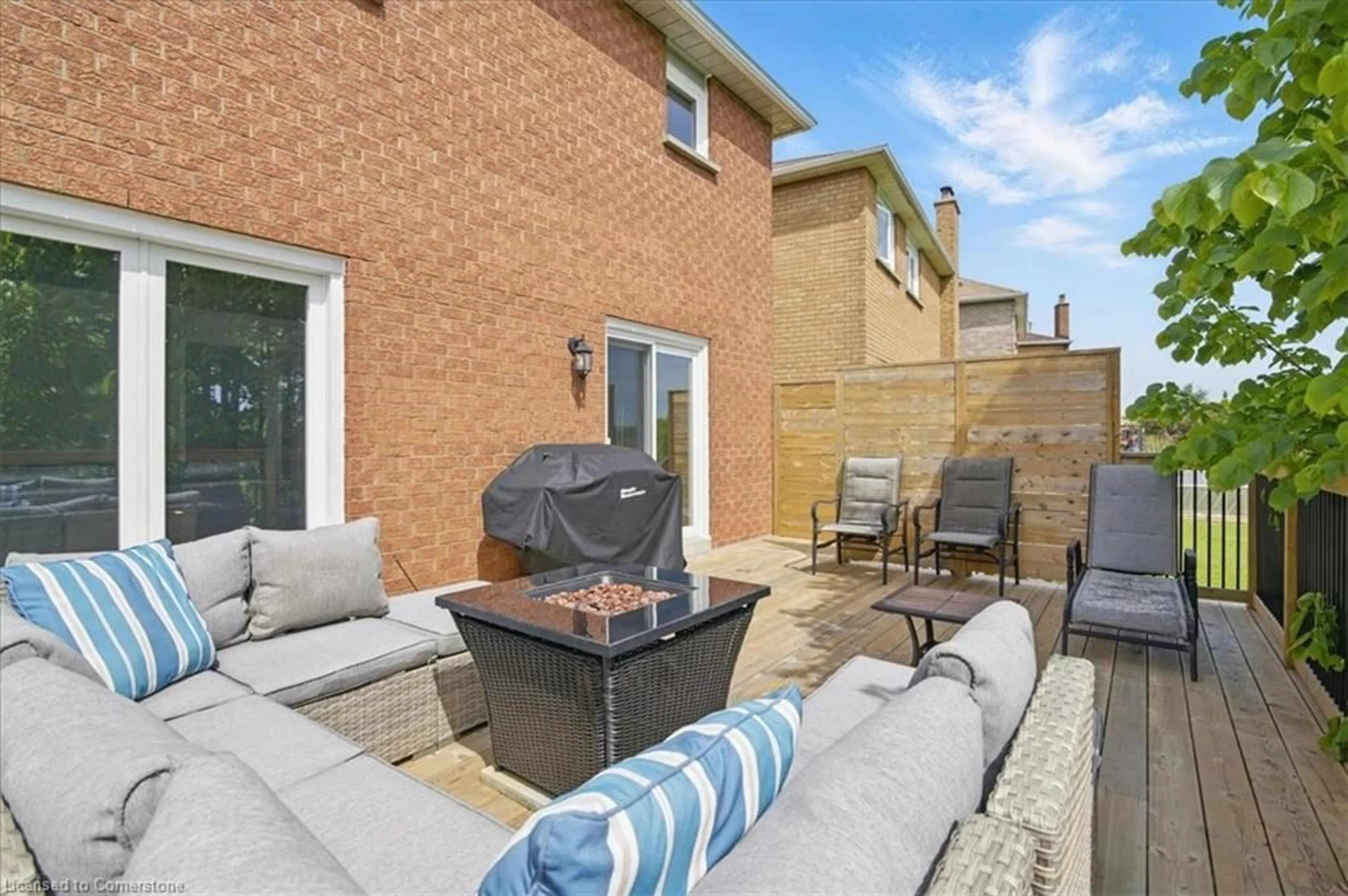 Patio, street for 85 Gennela Sq, Scarborough Ontario M1B 5M7