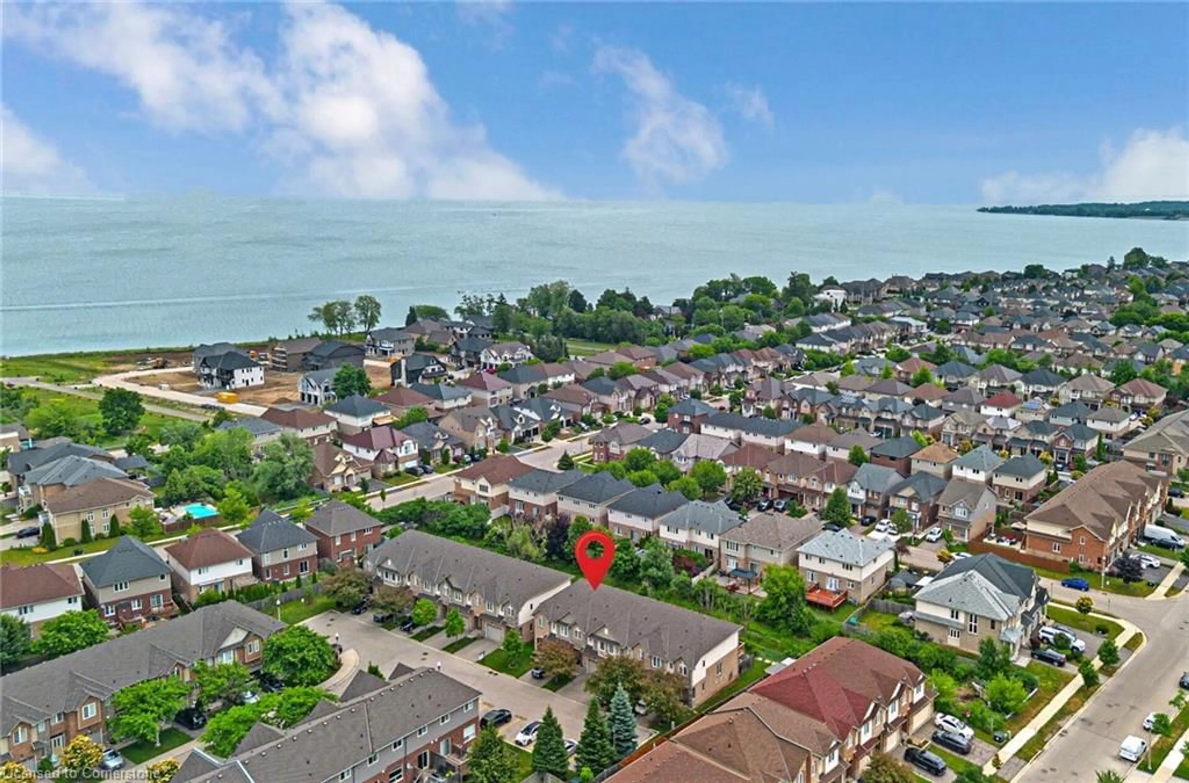 A pic from outside/outdoor area/front of a property/back of a property/a pic from drone, water/lake/river/ocean view for 40 Dartmouth Gate #14, Hamilton Ontario L8E 0C4