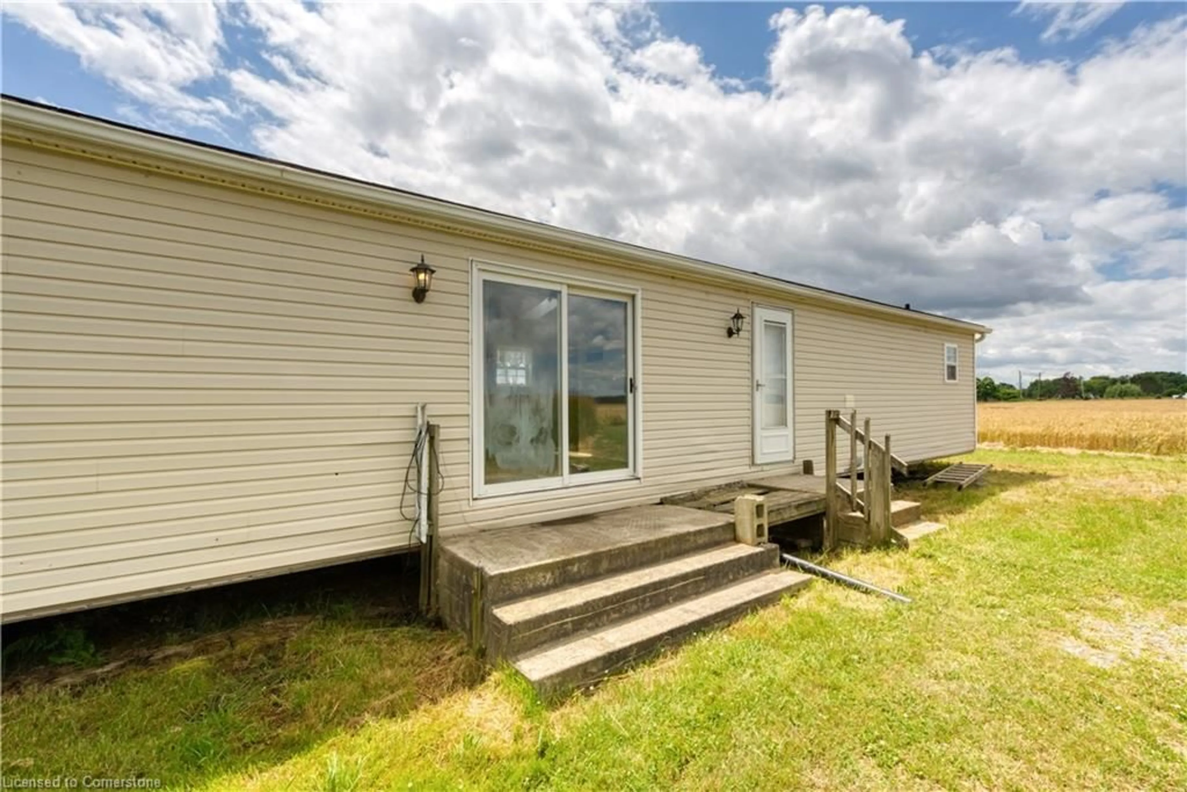 A pic from outside/outdoor area/front of a property/back of a property/a pic from drone, water/lake/river/ocean view for 1141 Concession 1 Rd, Cayuga Ontario N0A 1C0