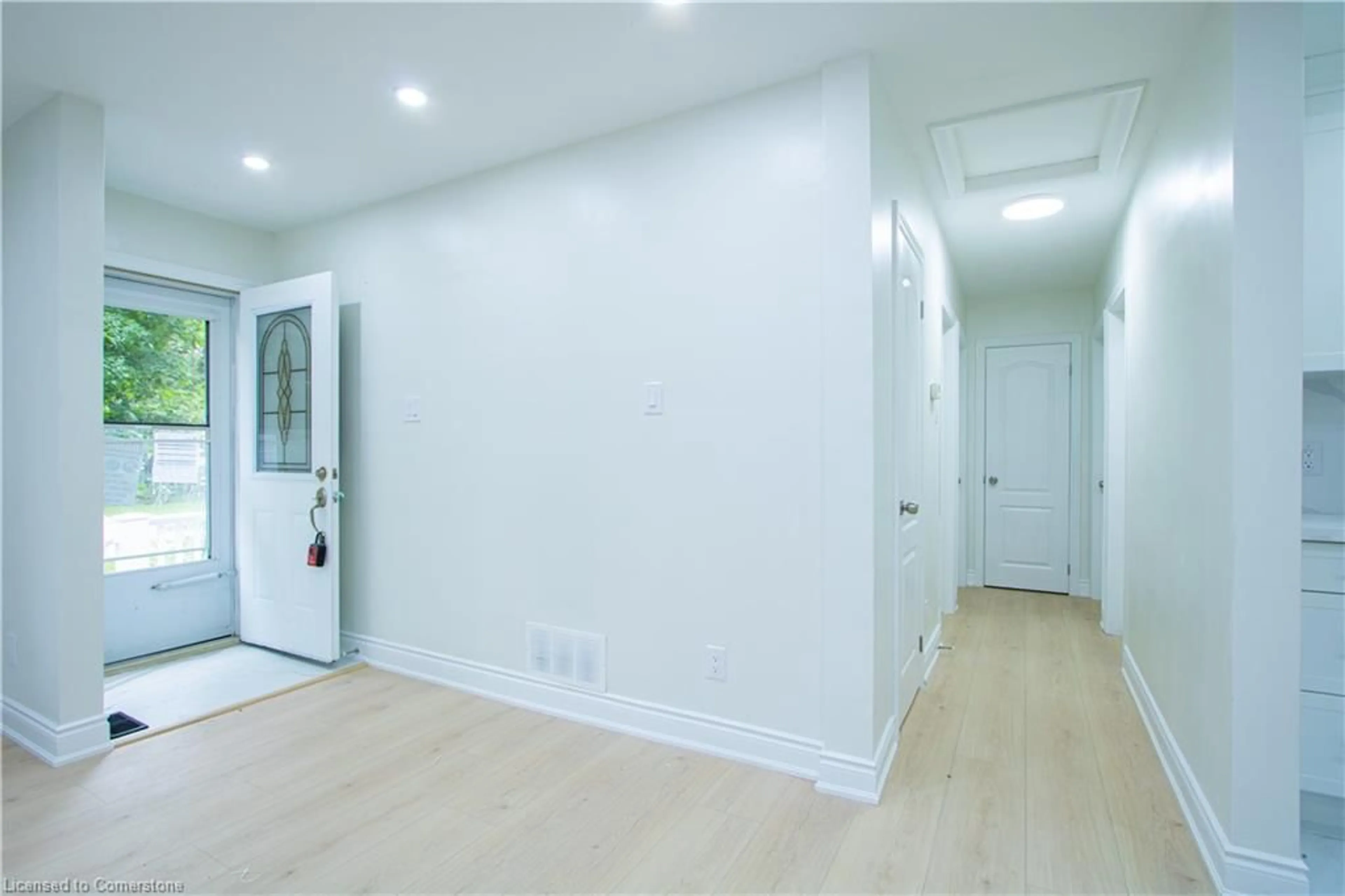 A pic of a room for 26 Magee St, London Ontario N5W 1C4