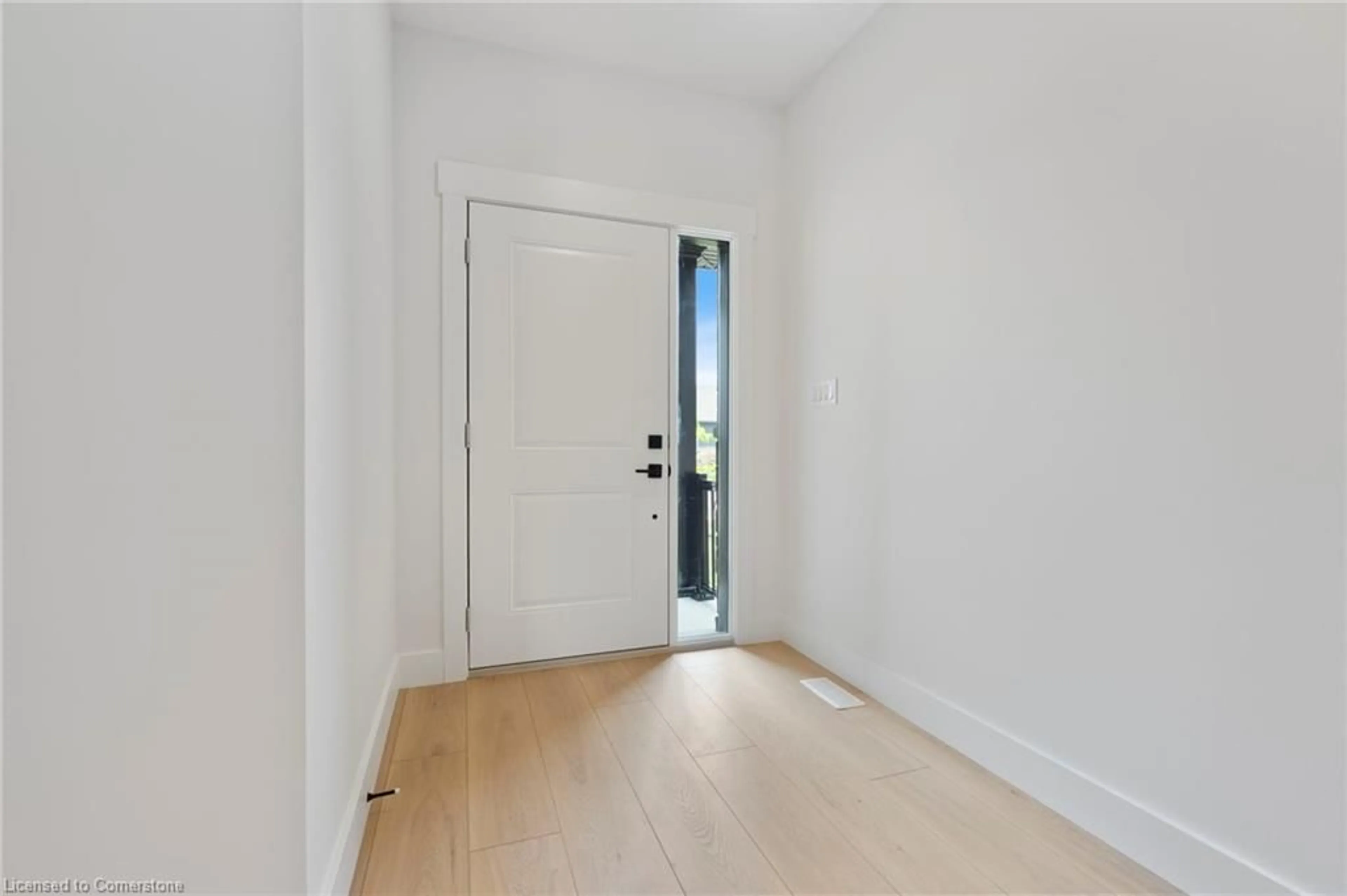Indoor entryway for 111 Amber St, Waterford Ontario N0E 1Y0