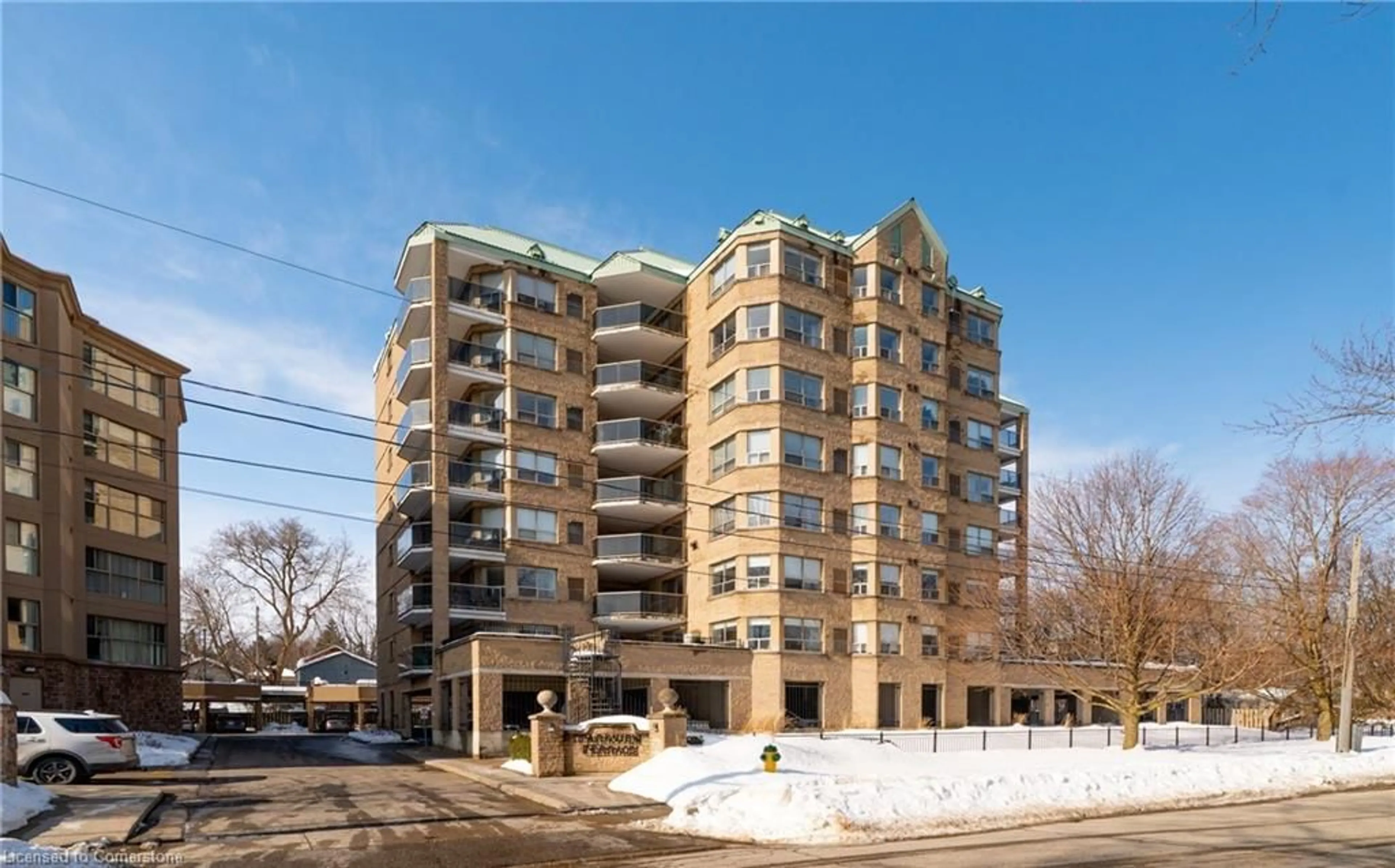 Indoor foyer for 281 Bristol St #701, Guelph Ontario N1H 8J3