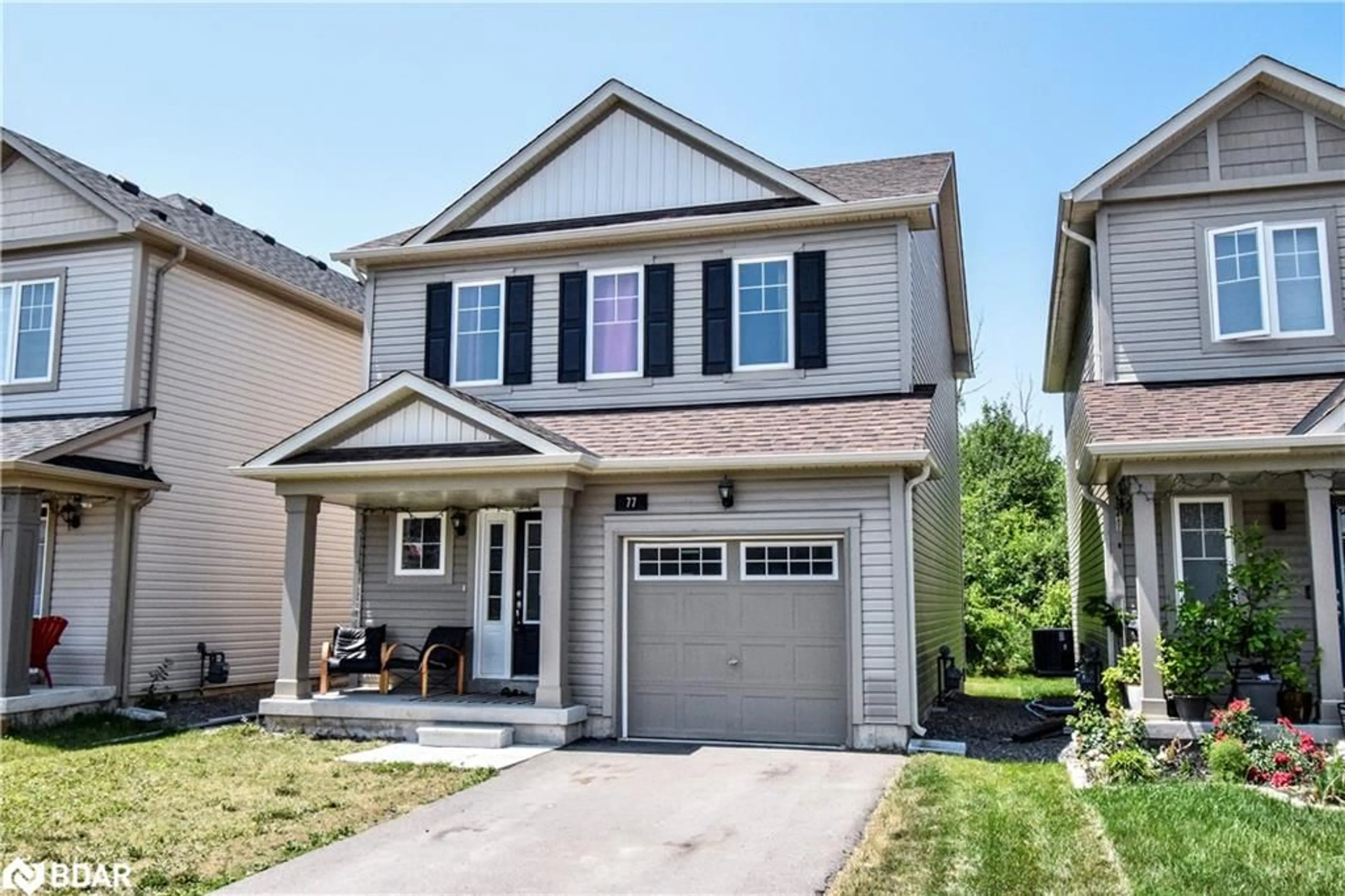 Home with vinyl exterior material, street for 77 Tumblewood Pl, Welland Ontario L3B 0J3