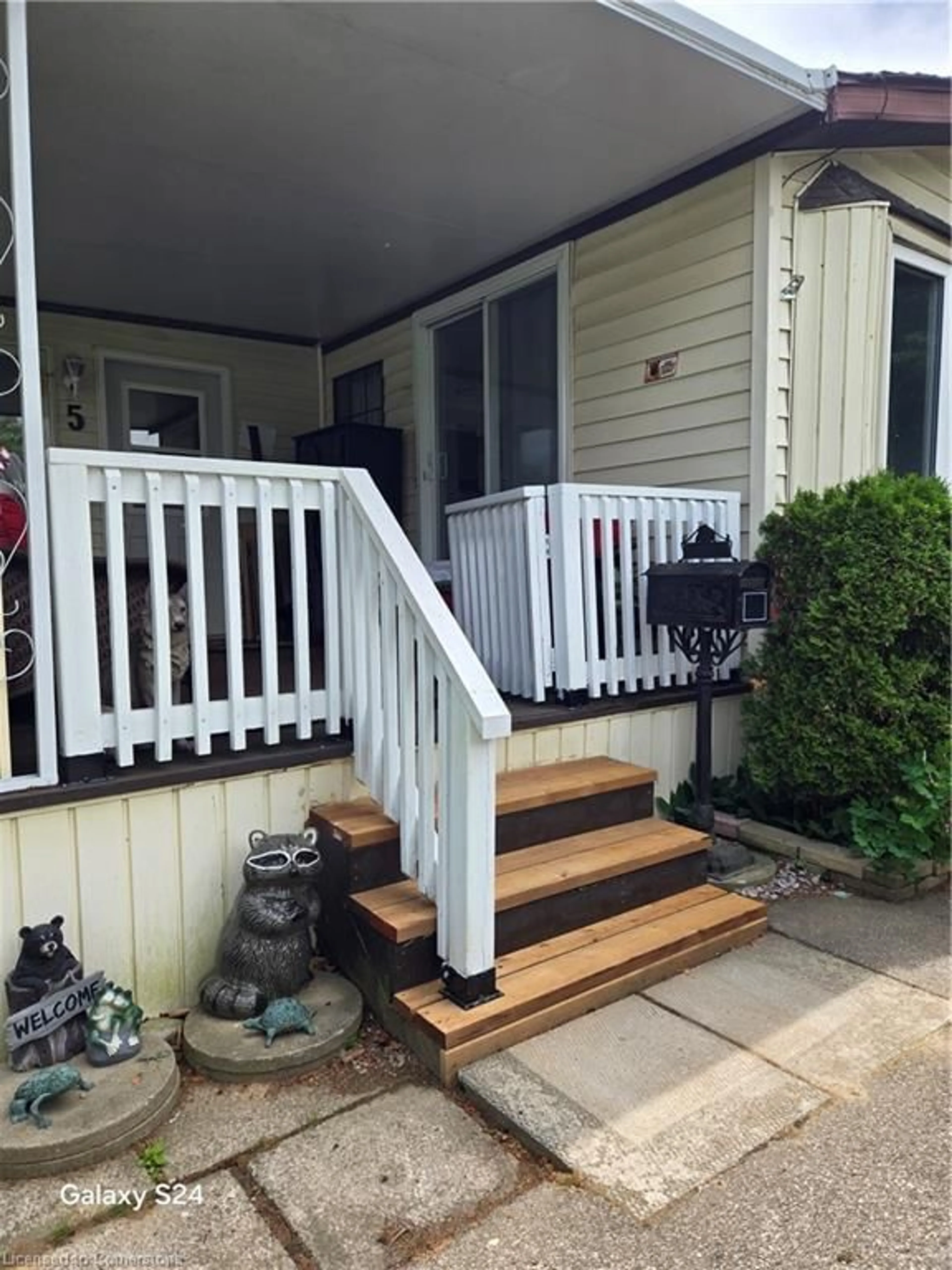 Unknown for 2490 Governors Rd #5 Pondview, Ancaster Ontario N0E 1A0