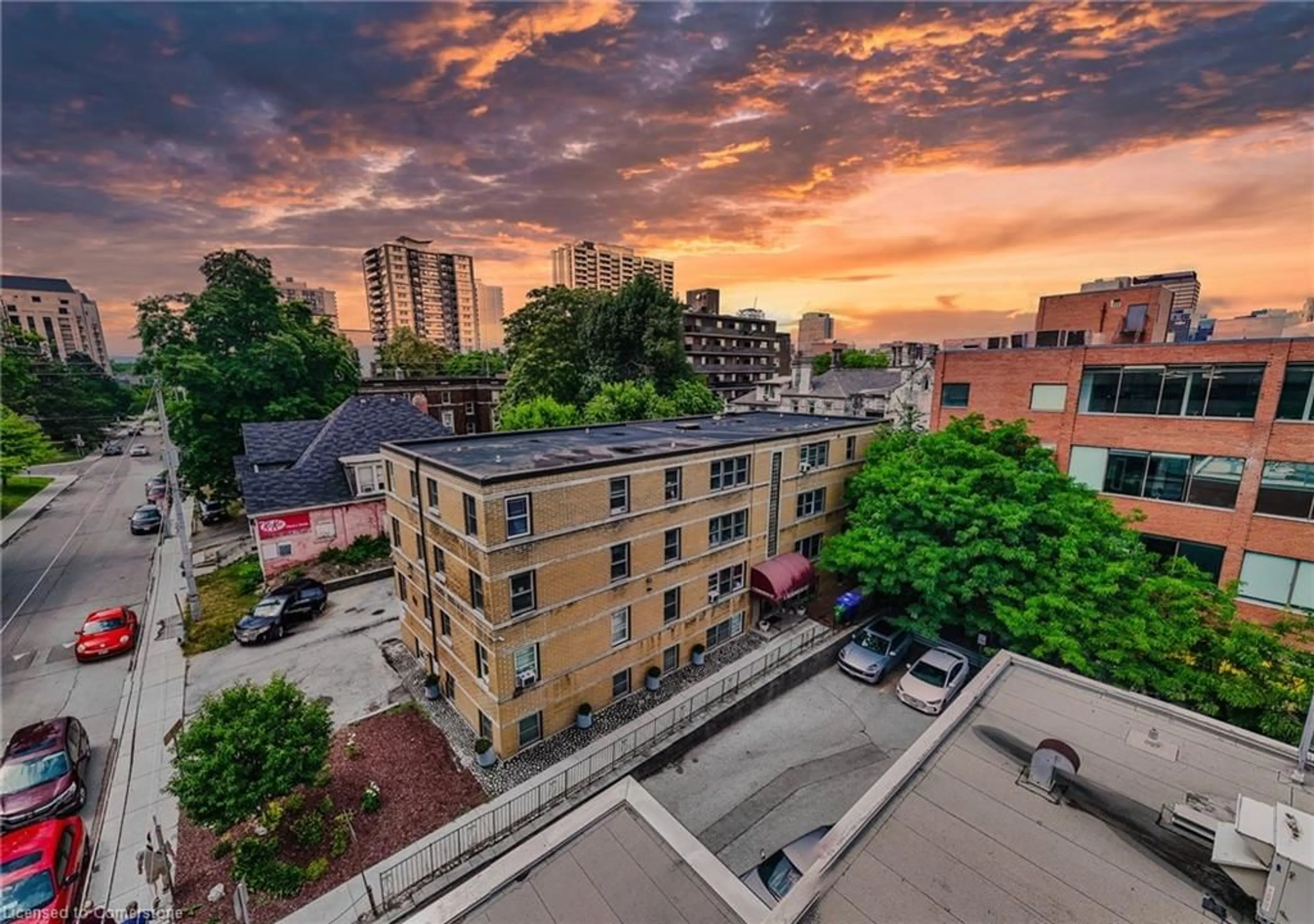 A pic from outside/outdoor area/front of a property/back of a property/a pic from drone, city buildings view from balcony for 4 Robinson St #7, Hamilton Ontario L8P 1Y5