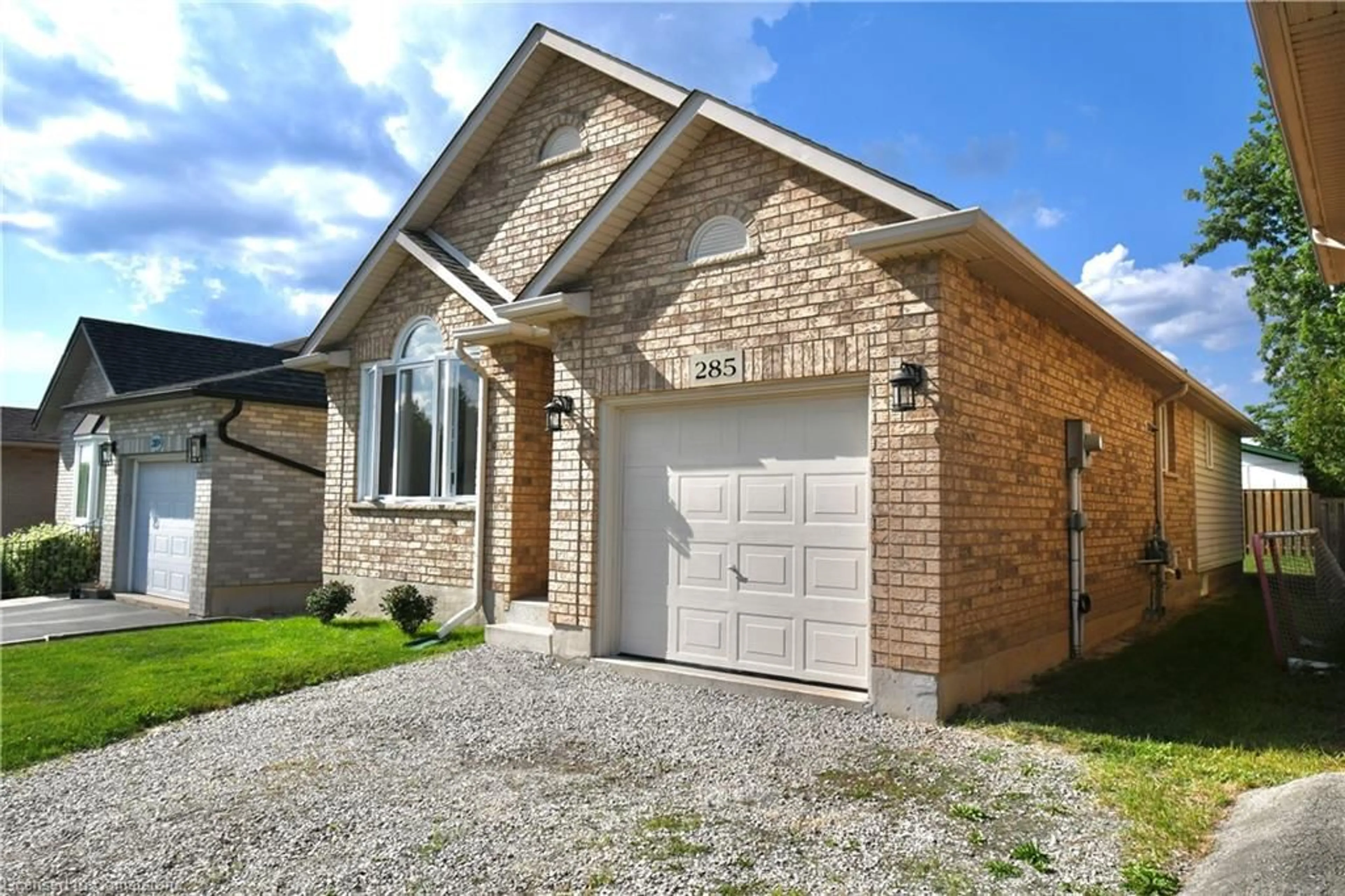 Home with brick exterior material, street for 285 Acadia Dr, Hamilton Ontario L8W 3L1