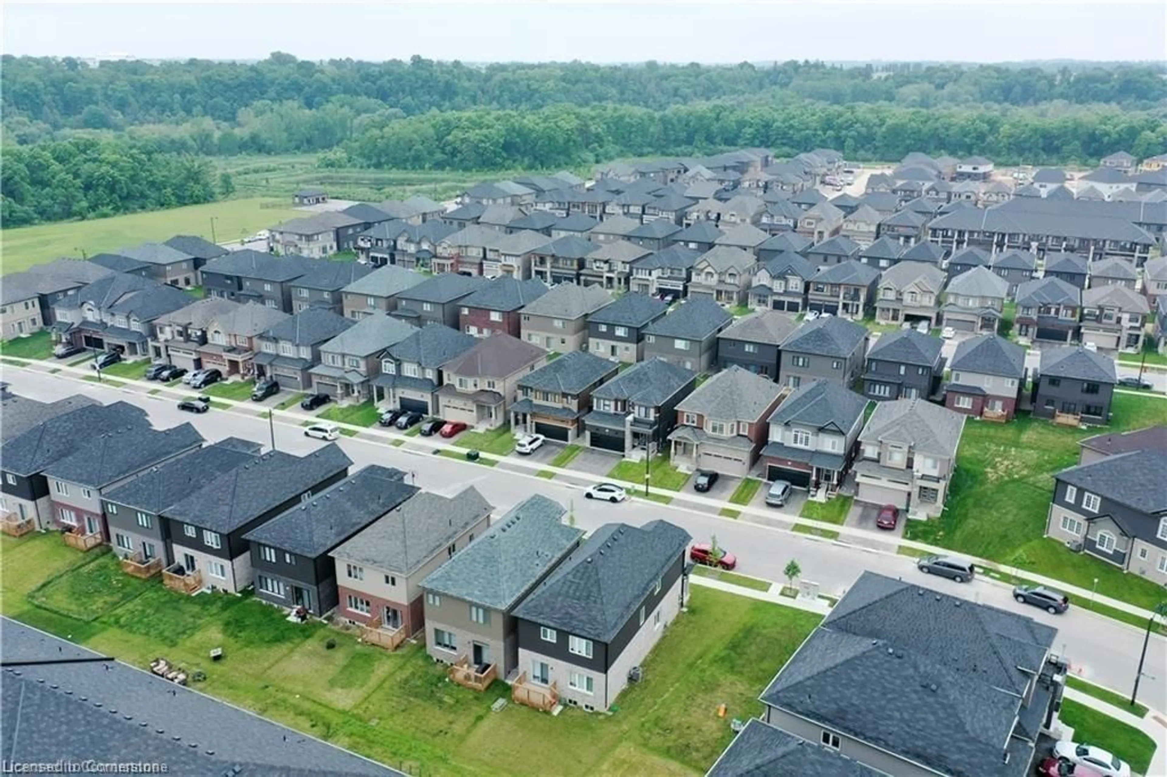 A pic from outside/outdoor area/front of a property/back of a property/a pic from drone, street for 8 Tooker Dr, Brantford Ontario N3V 0B6