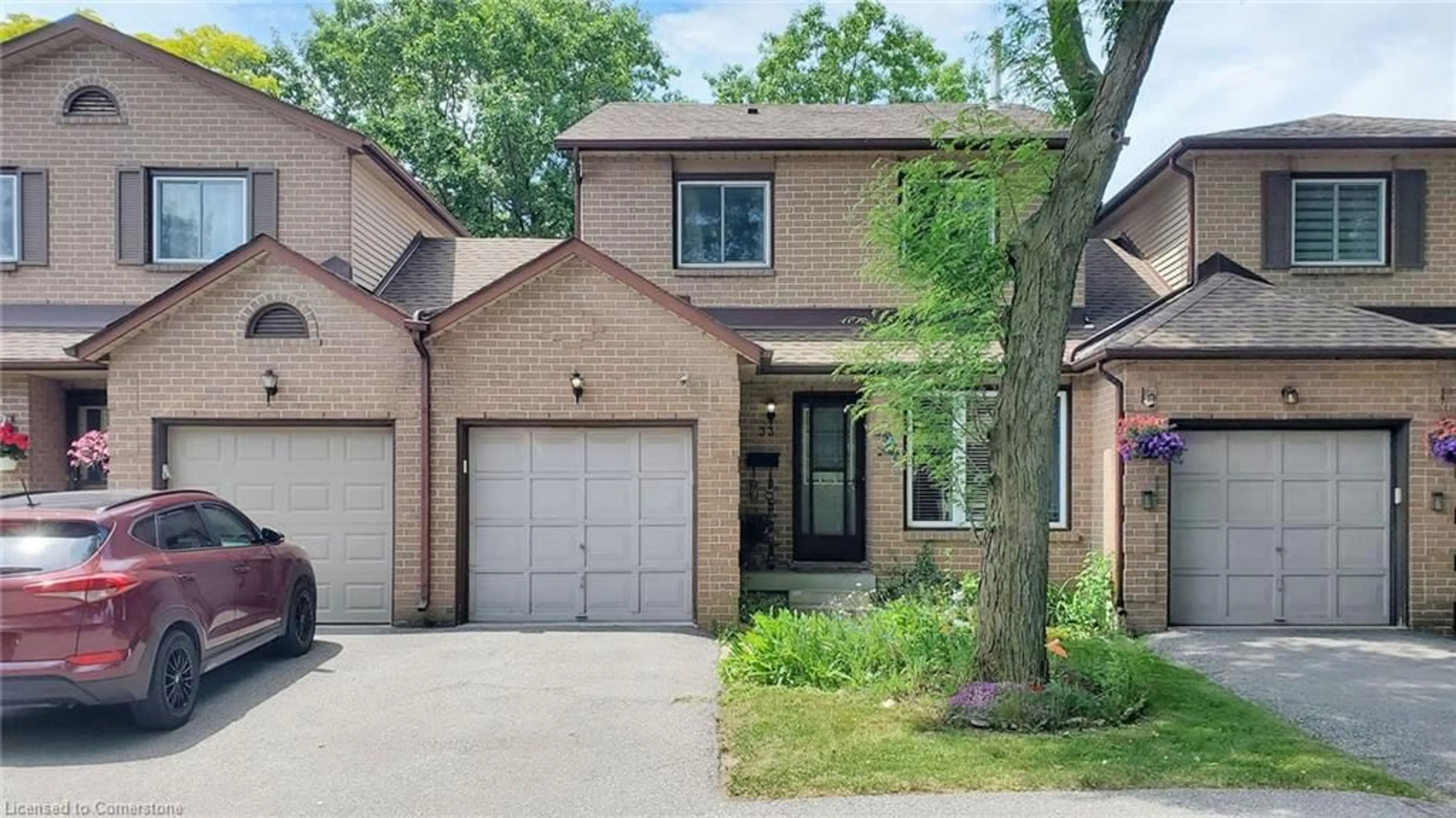 Home with brick exterior material, street for 618 Barton St #33, Stoney Creek Ontario L8E 4X3