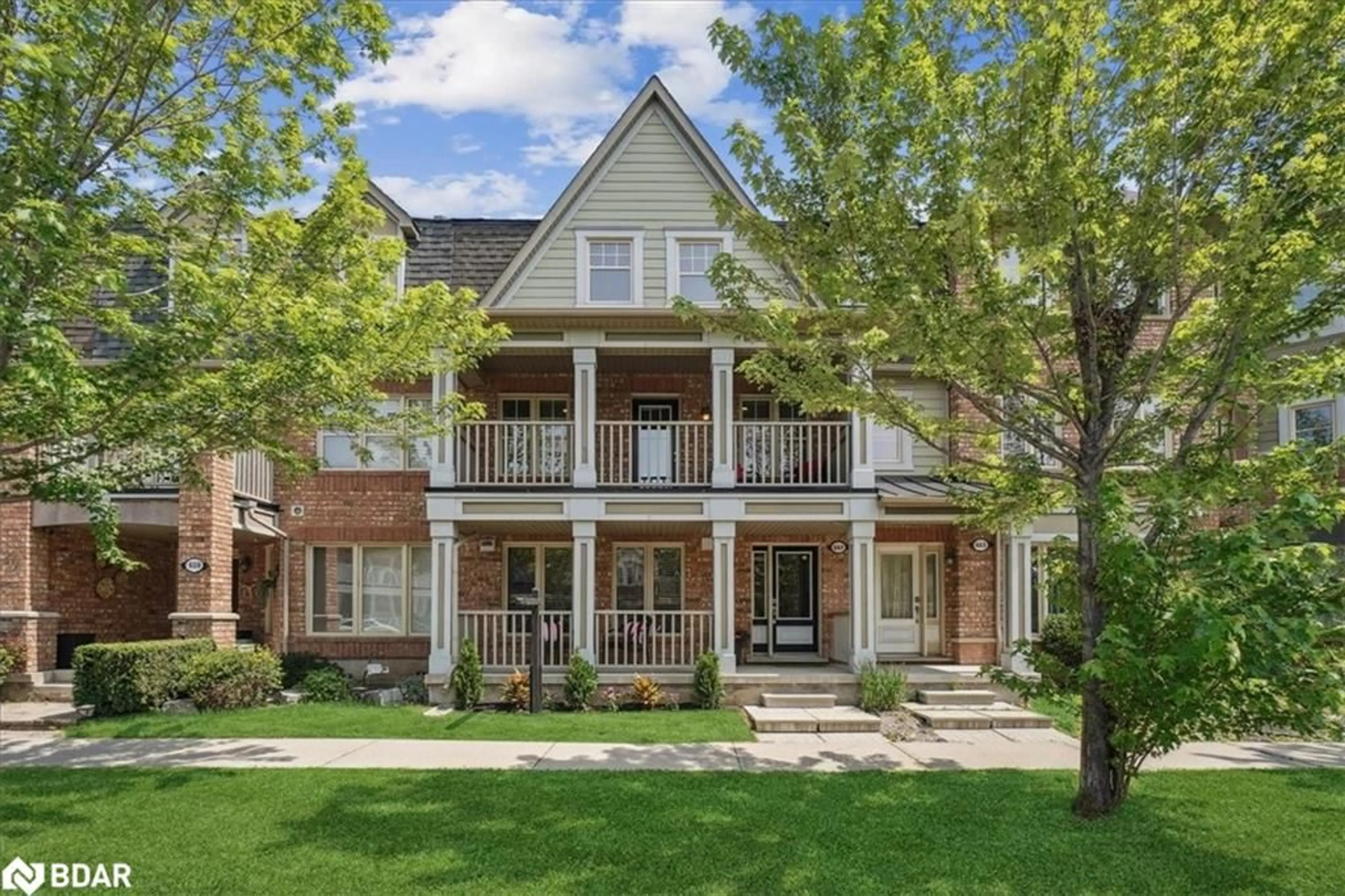 Home with brick exterior material, street for 661 Scott Blvd, Milton Ontario L9T 0P3