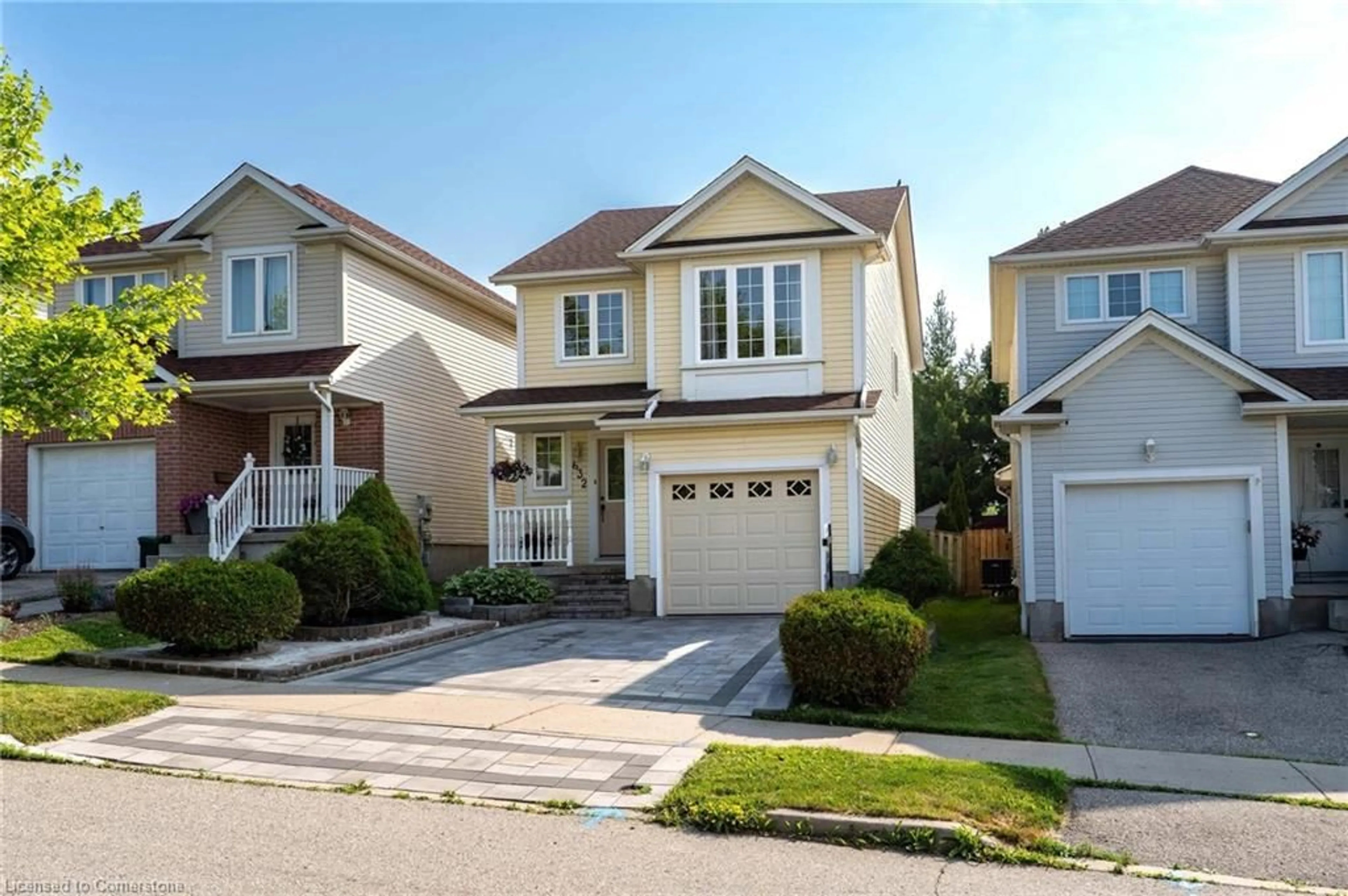 Home with vinyl exterior material, street for 632 Royal Fern St, Waterloo Ontario N2V 2P6