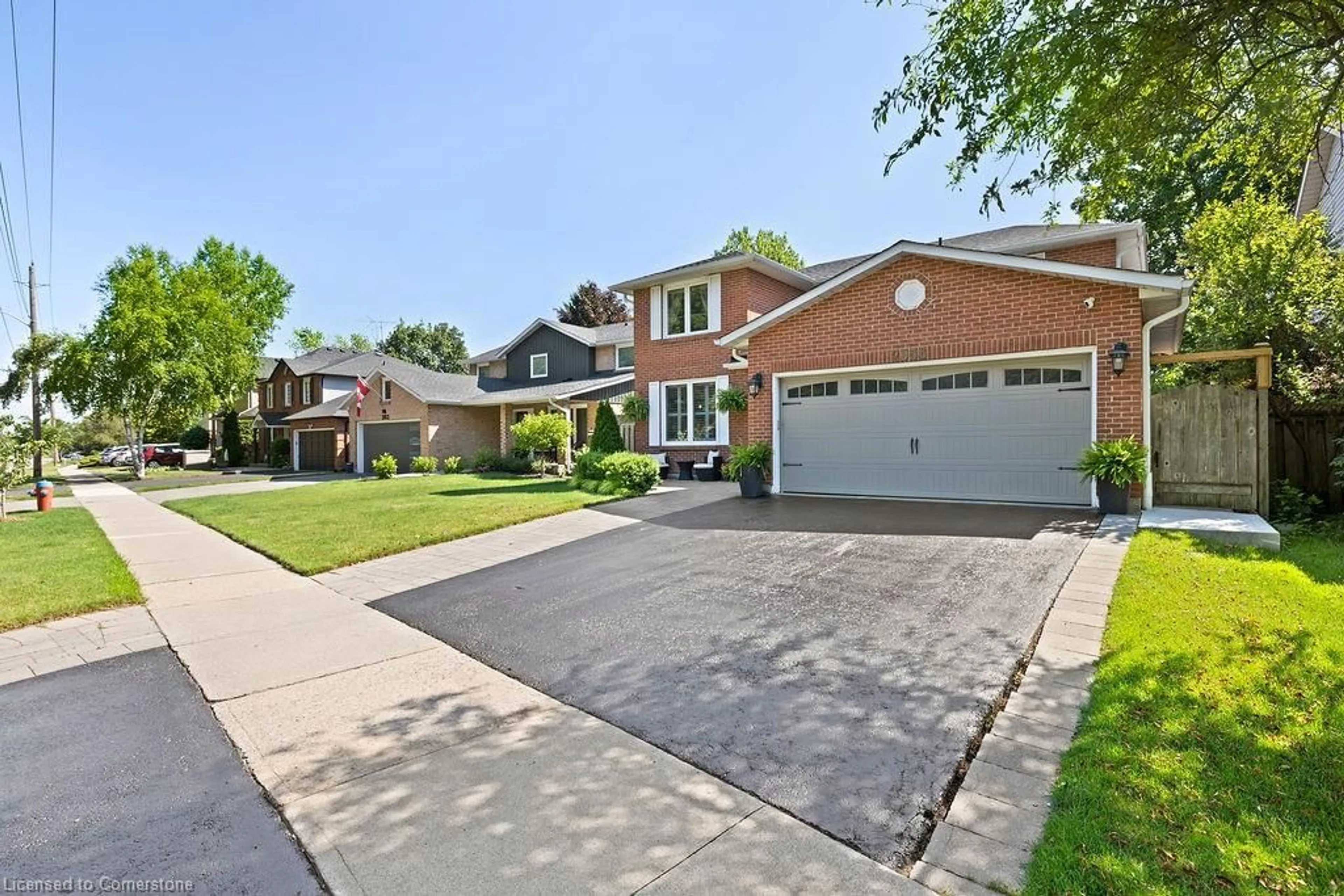 Home with brick exterior material, street for 2056 Headon Rd, Burlington Ontario L7M 4G3