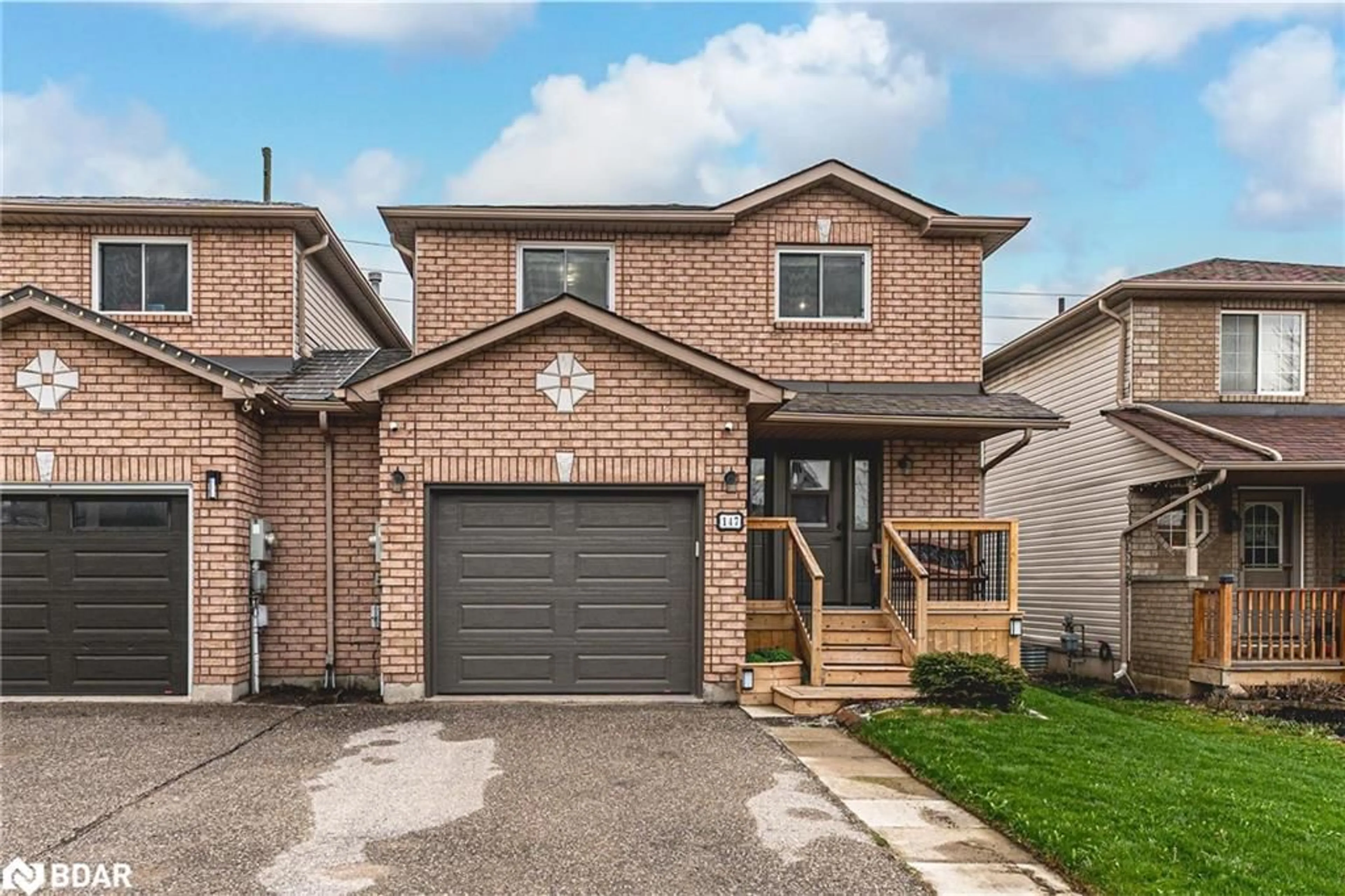 Home with brick exterior material, street for 147 Nathan Cres, Barrie Ontario L4N 0S5