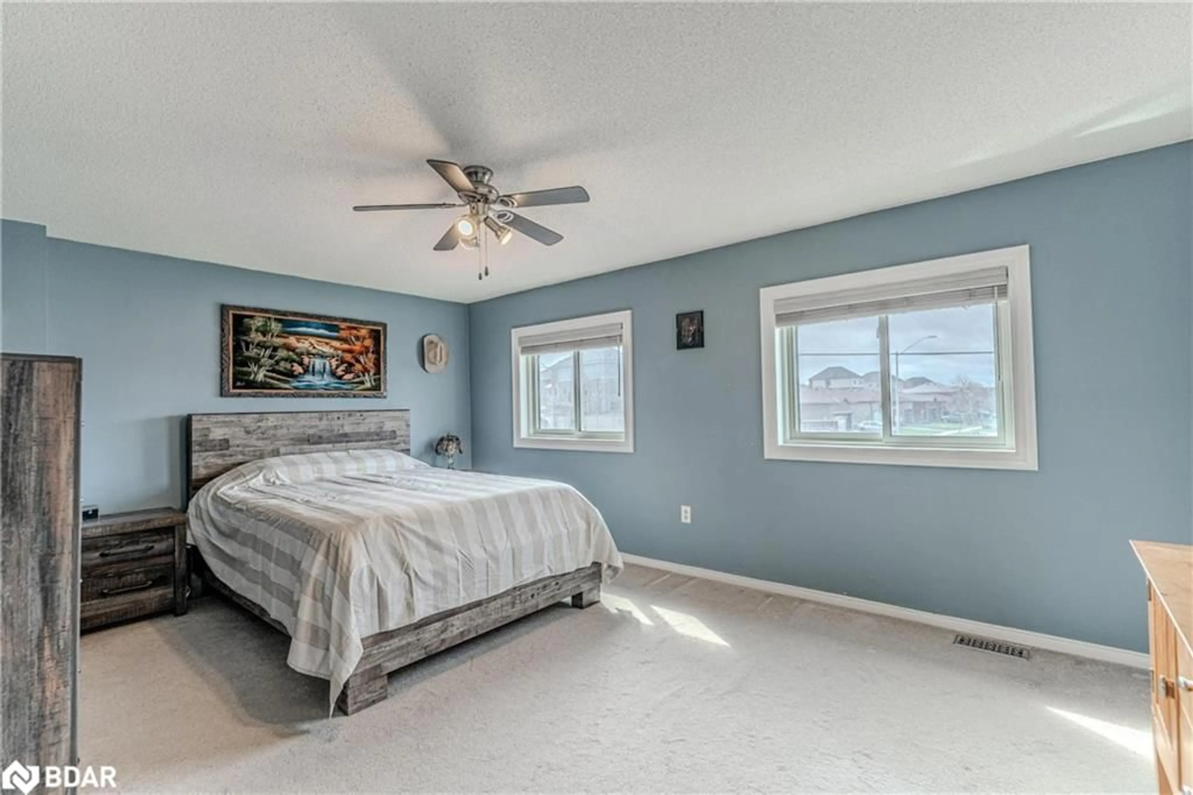 A pic of a room for 147 Nathan Cres, Barrie Ontario L4N 0S5
