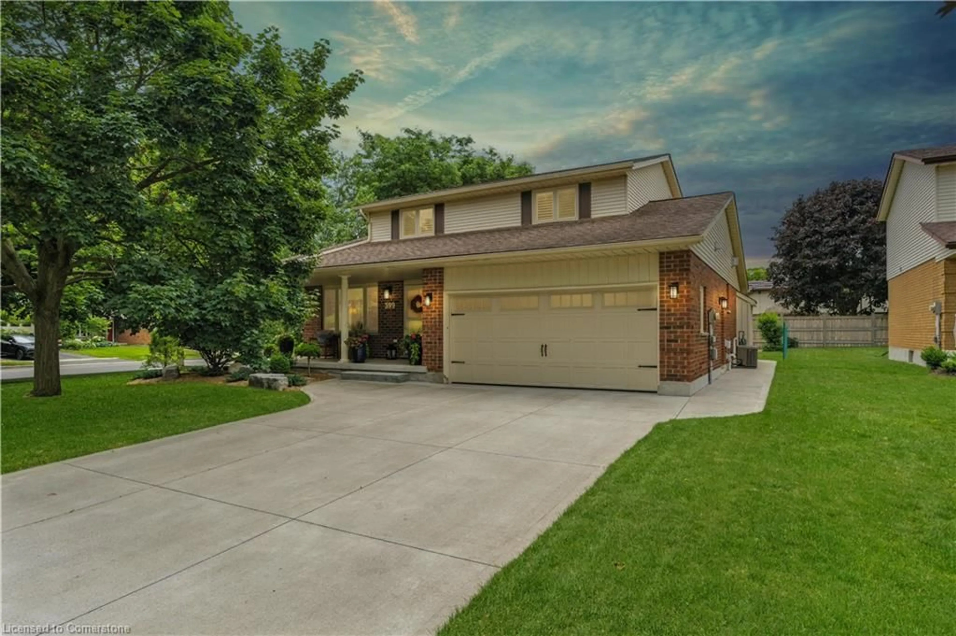 Home with vinyl exterior material, street for 399 Allenby Crt, Waterloo Ontario N2K 3J8