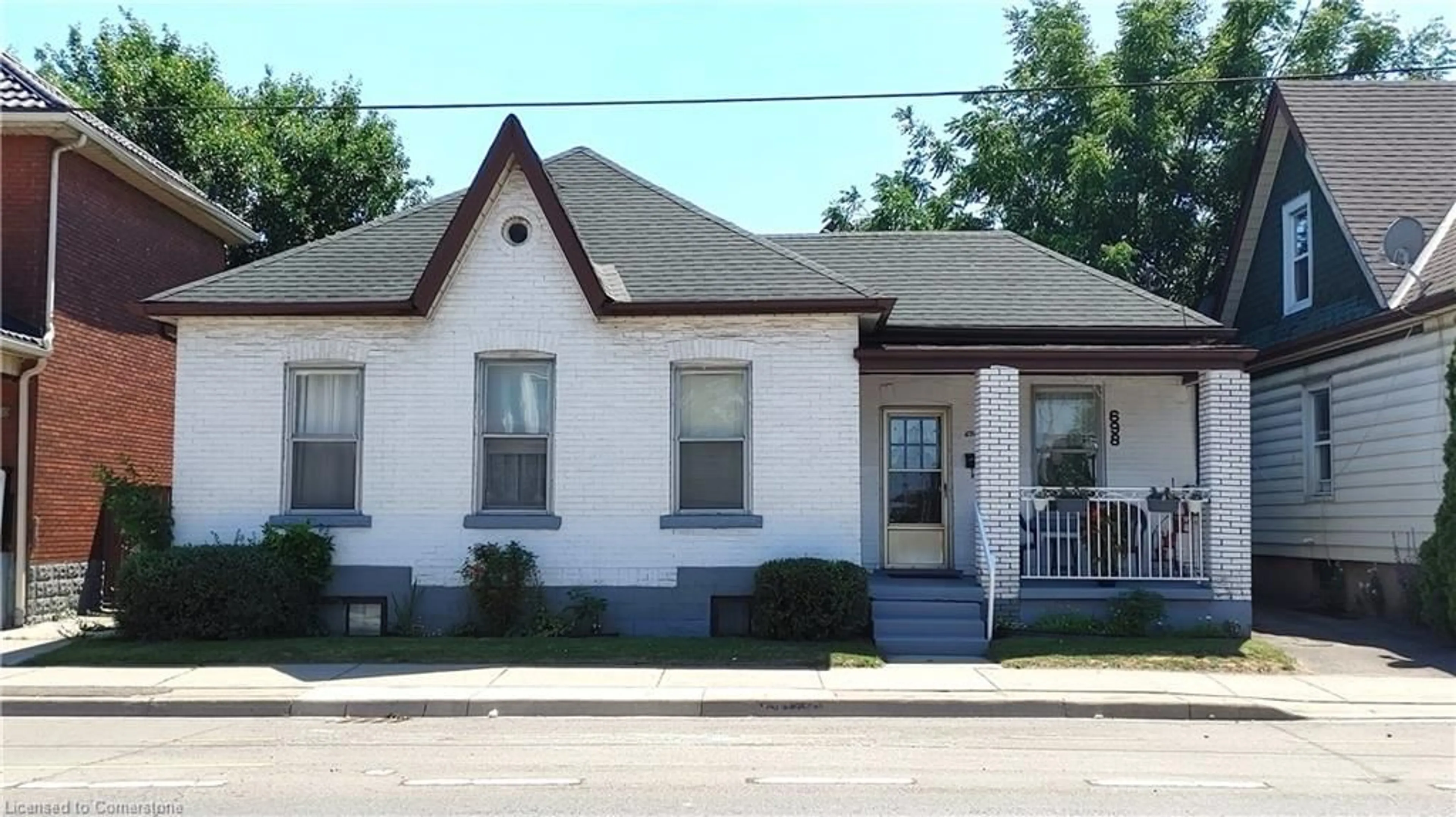 Home with brick exterior material, building for 698 Cannon St, Hamilton Ontario L8L 2G7