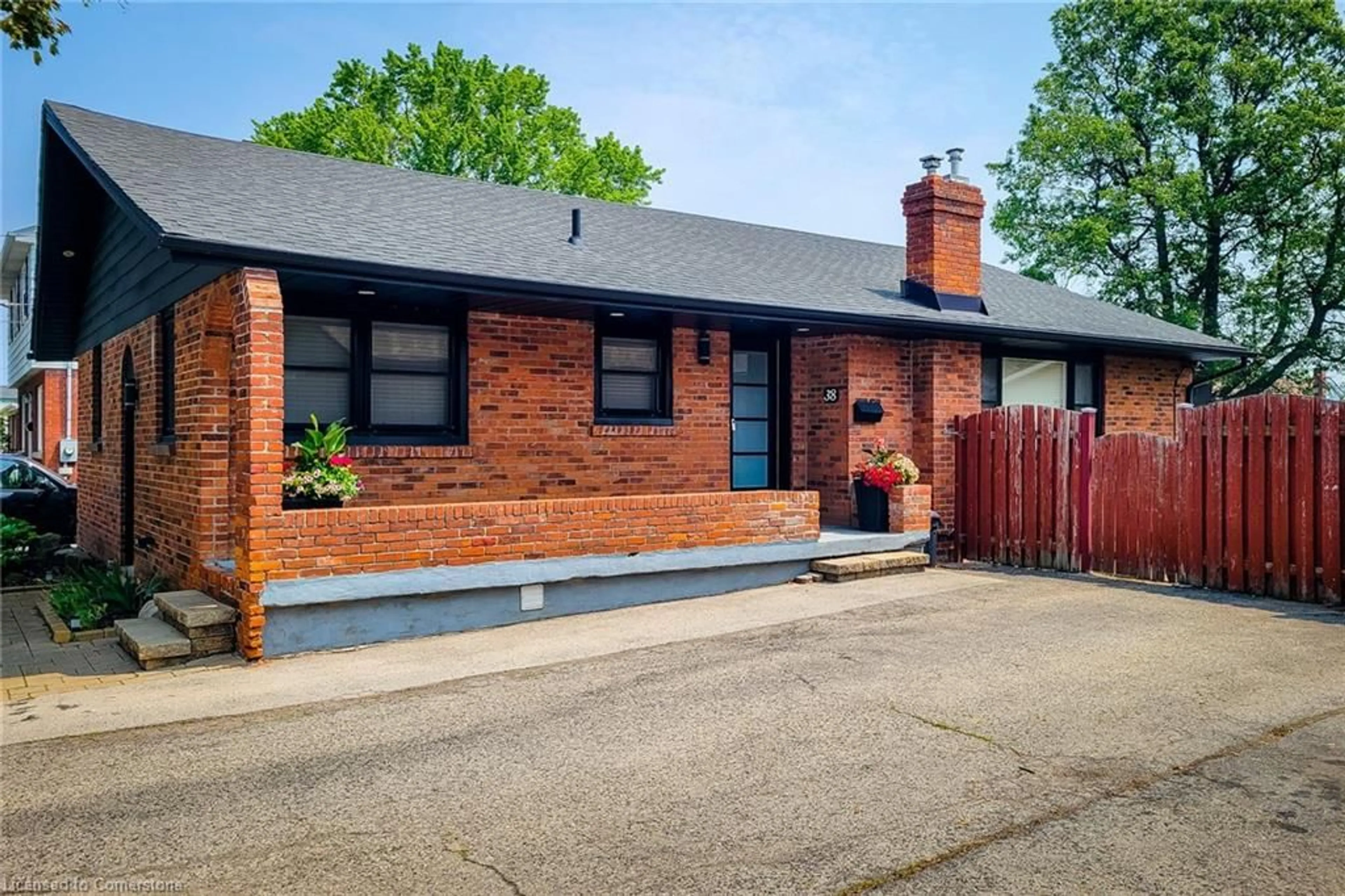 Home with brick exterior material, street for 38 Stewart St, Grimsby Ontario L3M 3M8