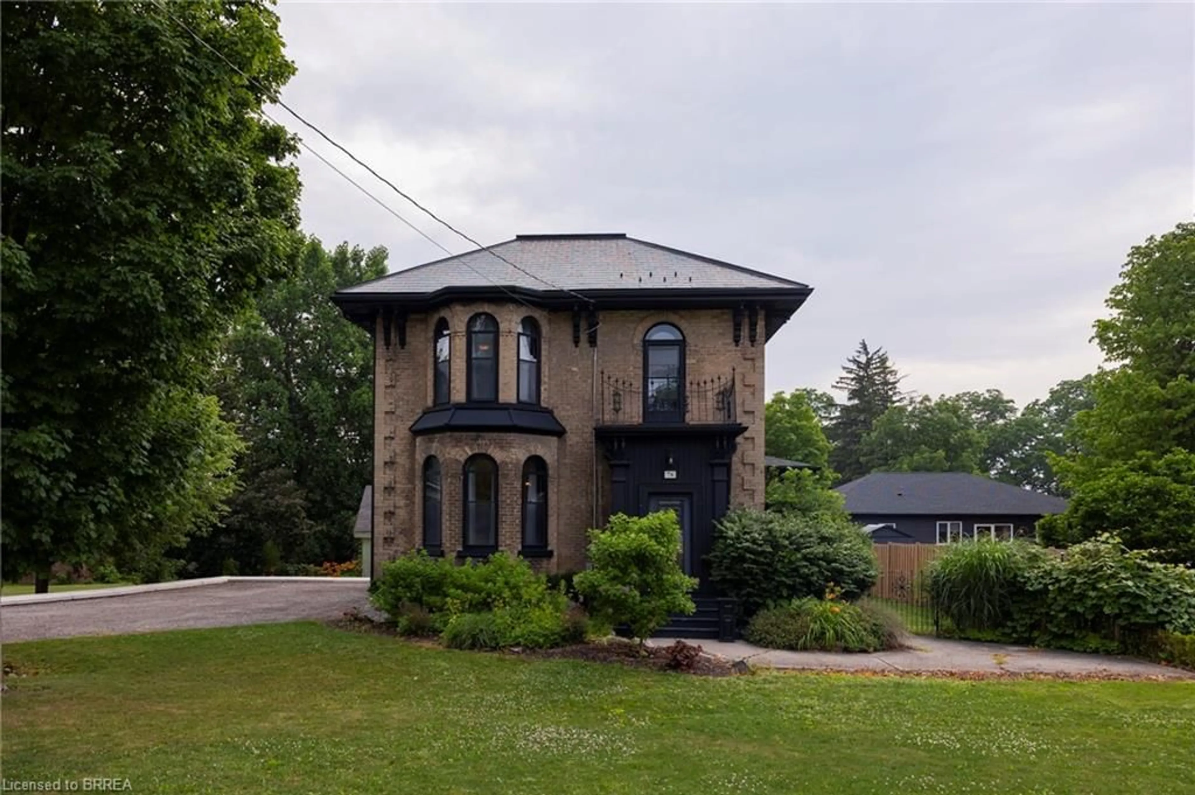 Home with brick exterior material, building for 76.5 Stover St, Norwich Ontario N0J 1P0