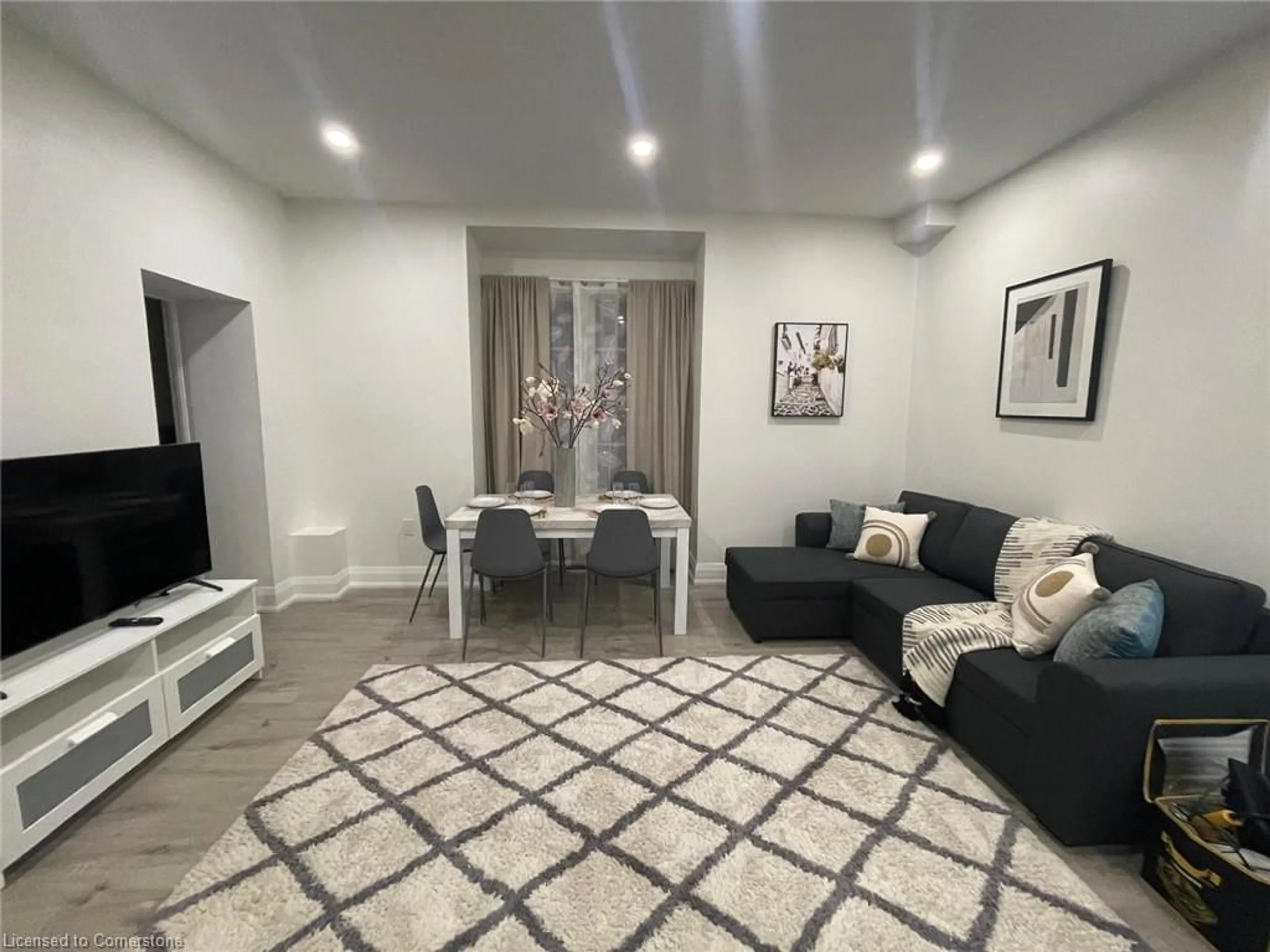 Living room with furniture, unknown for 28 Burris St, Hamilton Ontario L8M 2J3
