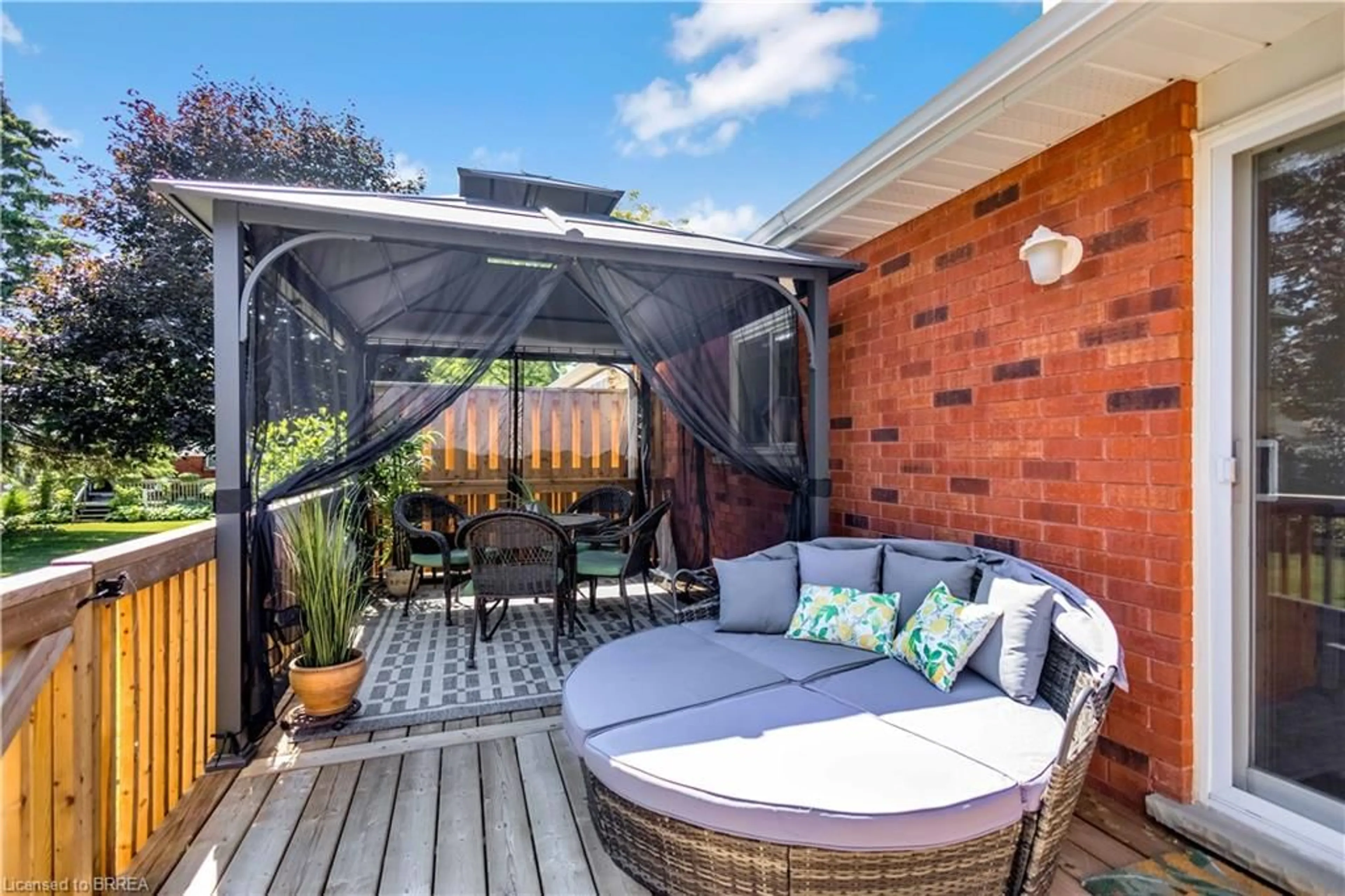 Patio, street for 175 Victoria St #39, Simcoe Ontario N3Y 5L8