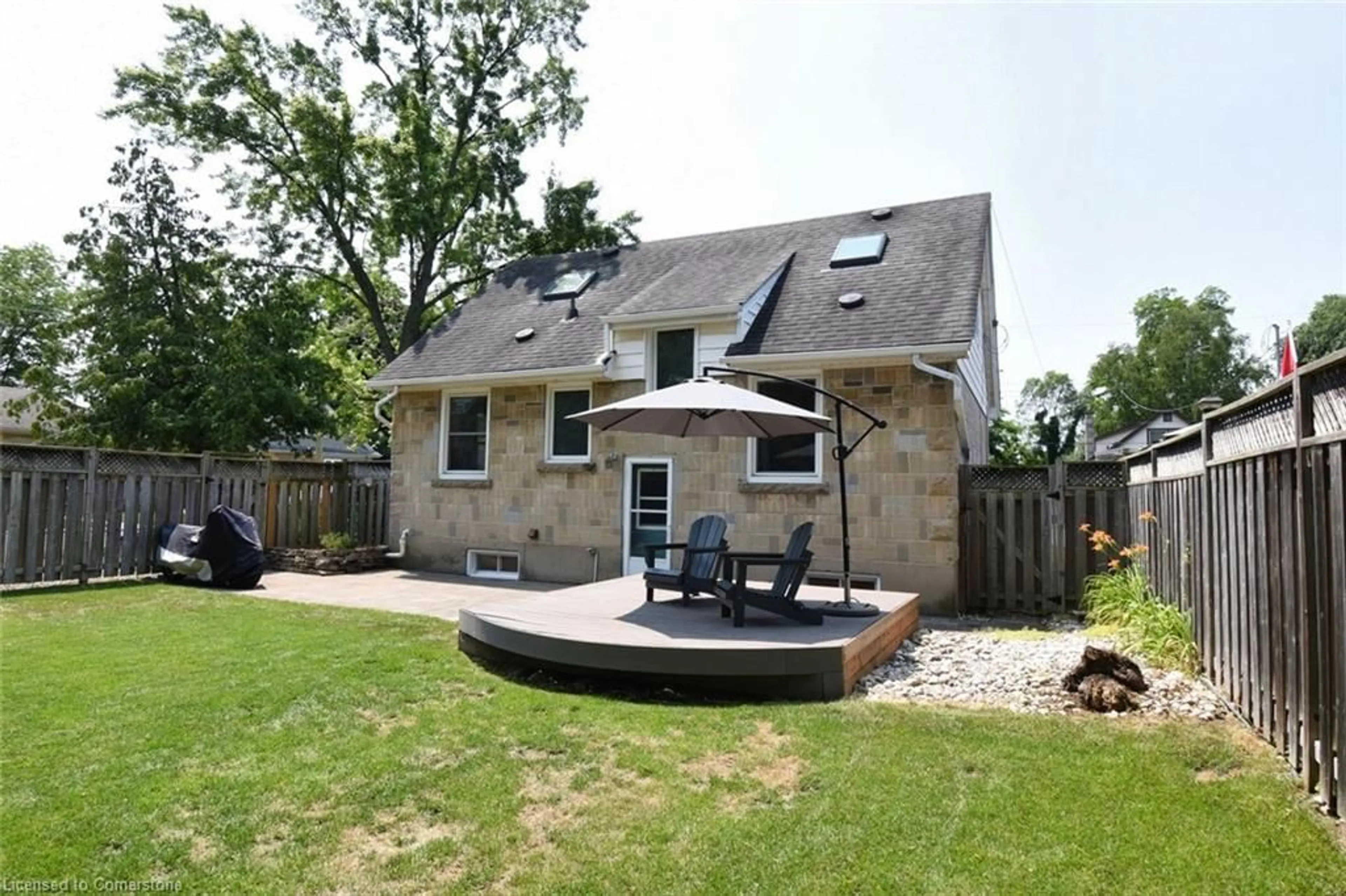 Unknown for 33 Wilmar Crt, Dundas Ontario L9H 1H1