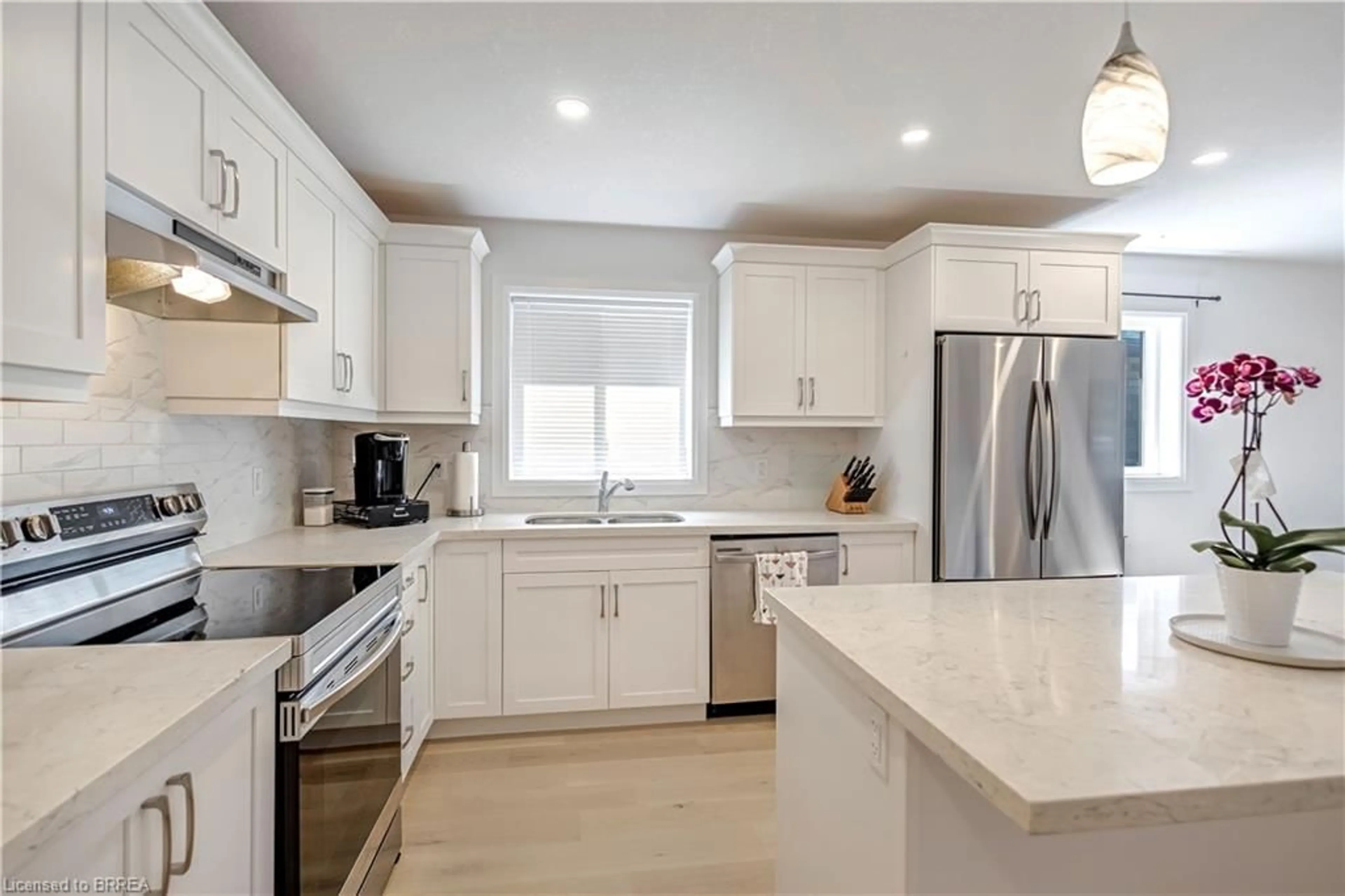 Open concept kitchen, ceramic/tile floor for 15 Peachleaf Lane, Waterford Ontario N0E 1Y0